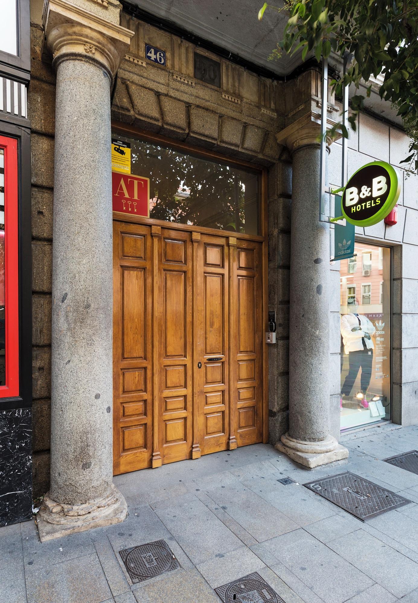 Vista Exterior B&B HOTEL Madrid Centro F46 Apartamentos