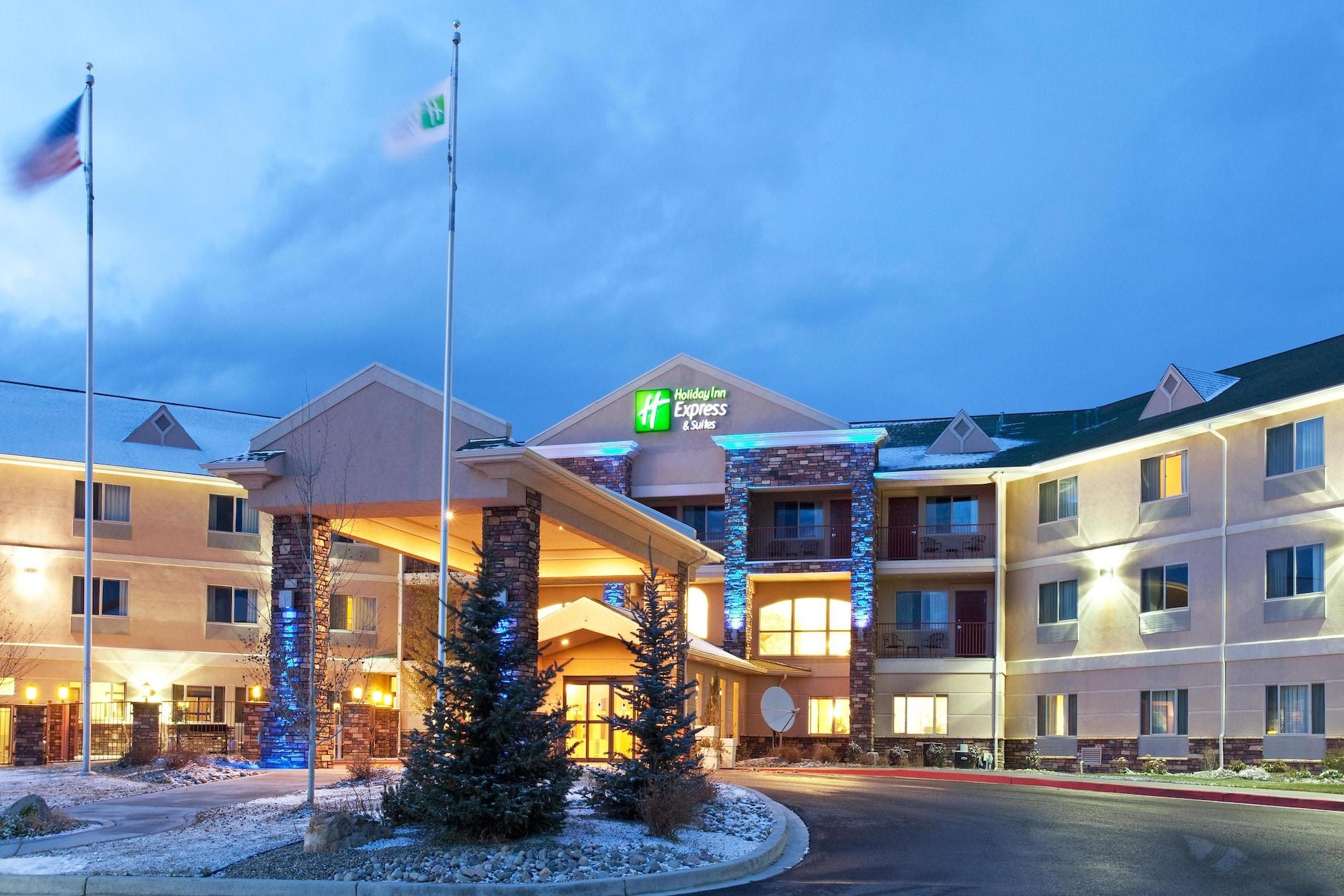 Vista Exterior Holiday Inn Express & Suites Gunnison by IHG