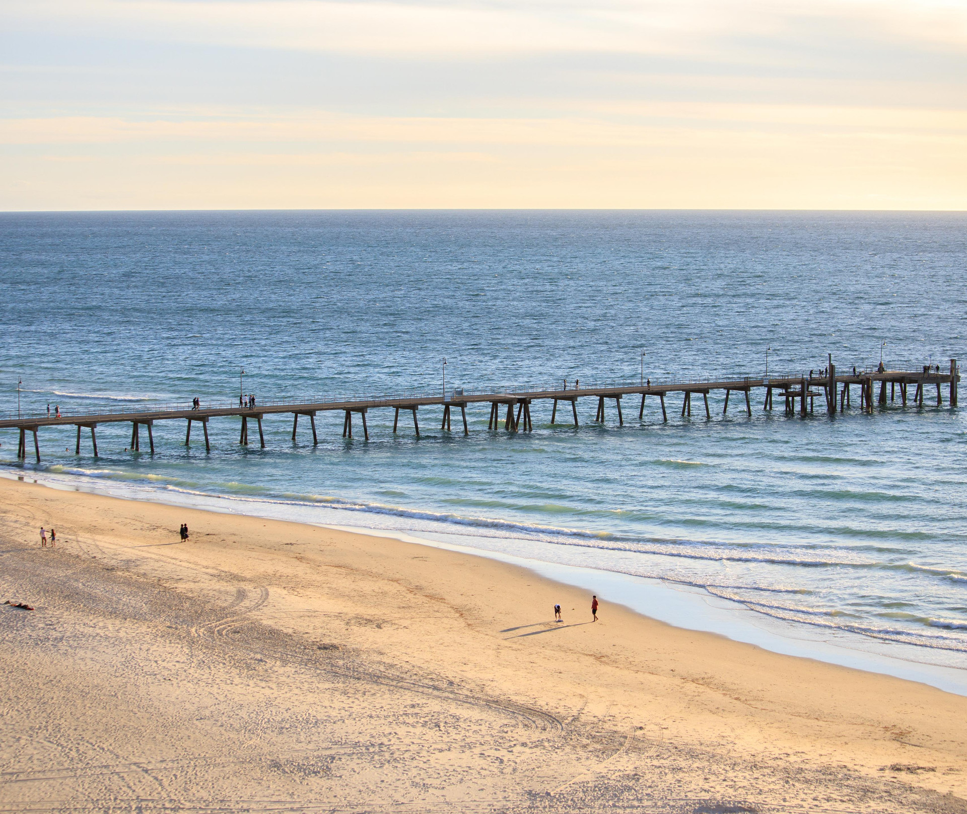Playa Oaks Glenelg Plaza Pier Suites