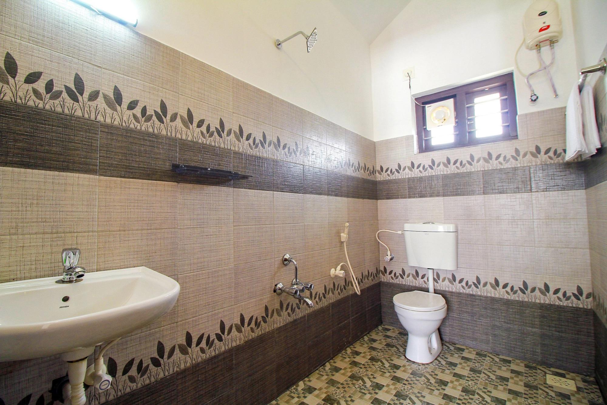 Equipamiento de Habitación OYO 25109 Pooppas Villas