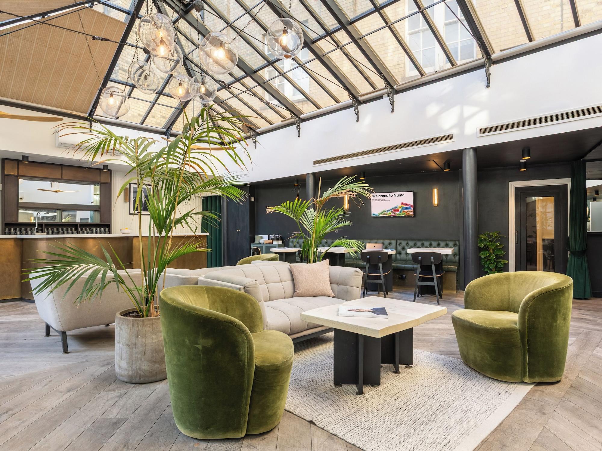 Vista Lobby Numa London Chelsea Green