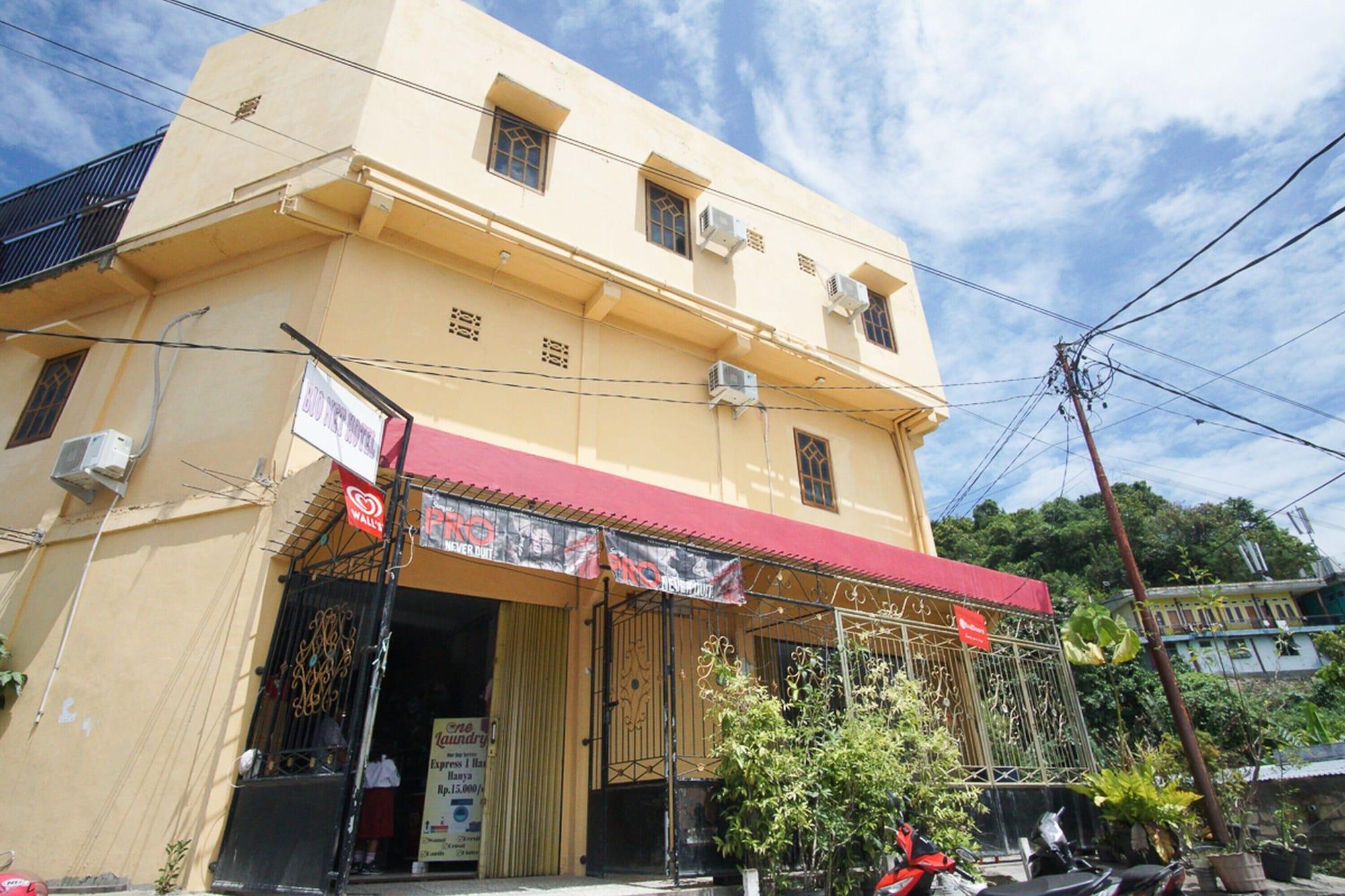 Vista Exterior RedDoorz near Mall Abepura