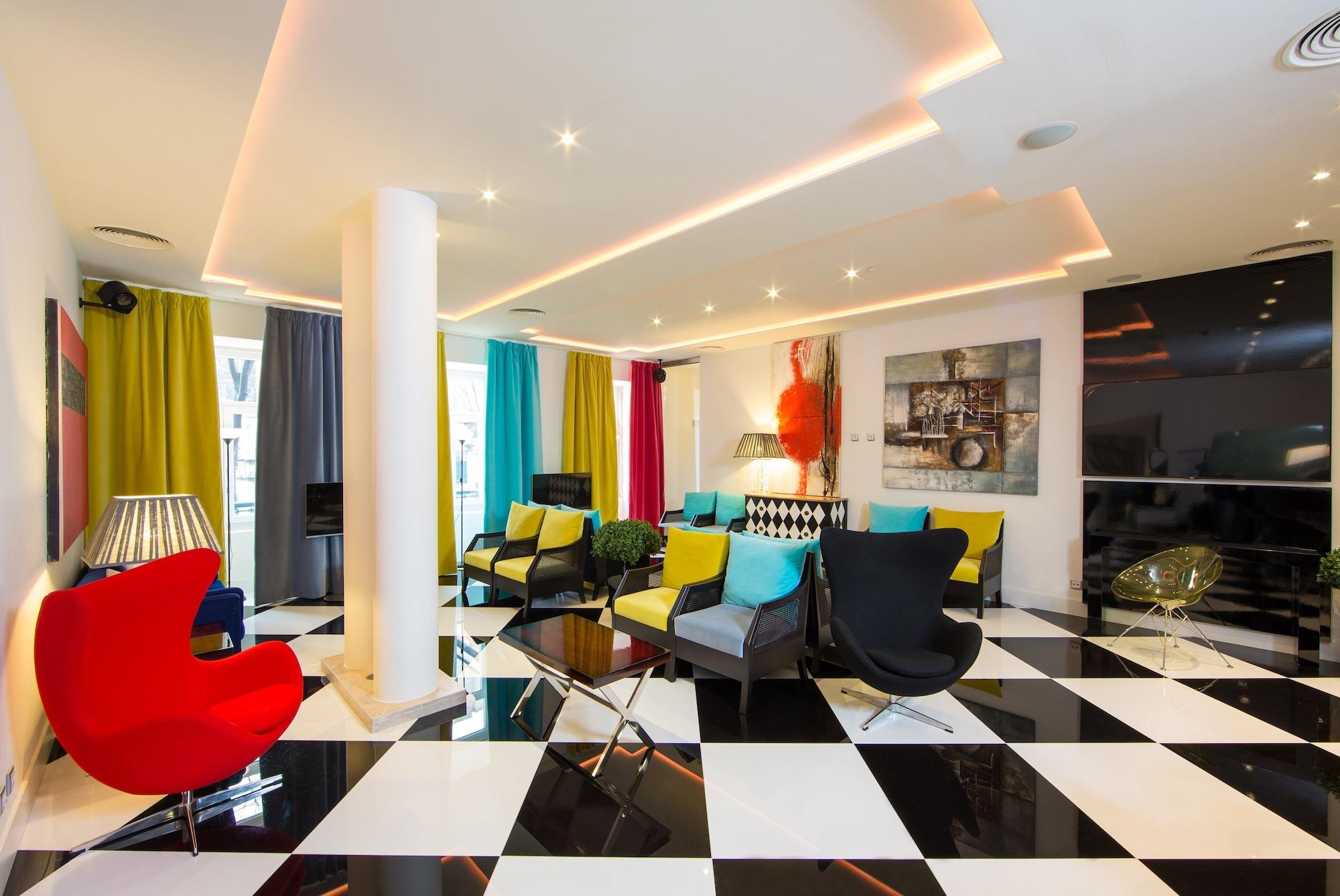 Bar/Salón Holiday Inn Express Lisbon, Av. Liberdade by IHG