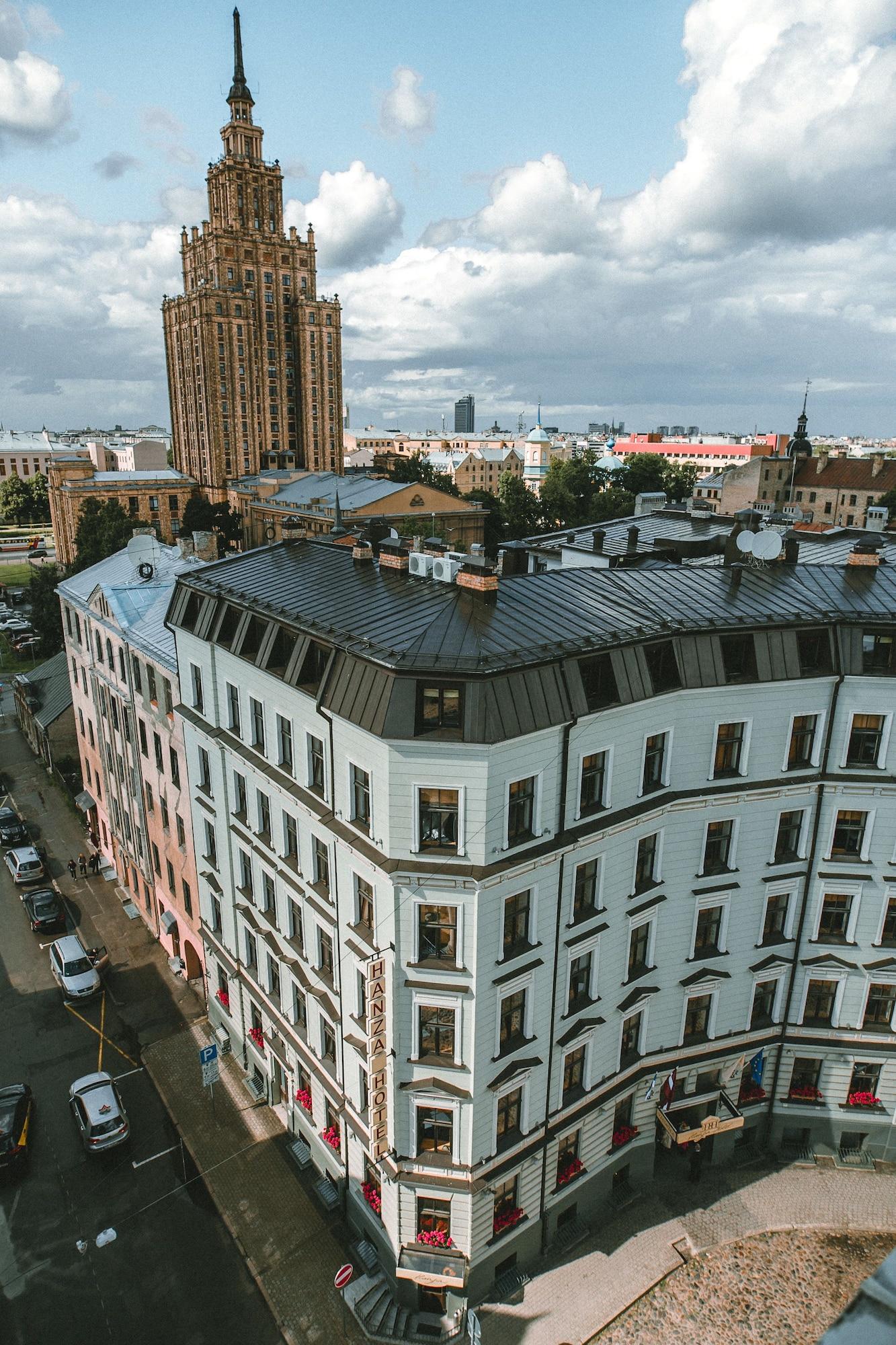 Vista Exterior Hanza Hotel