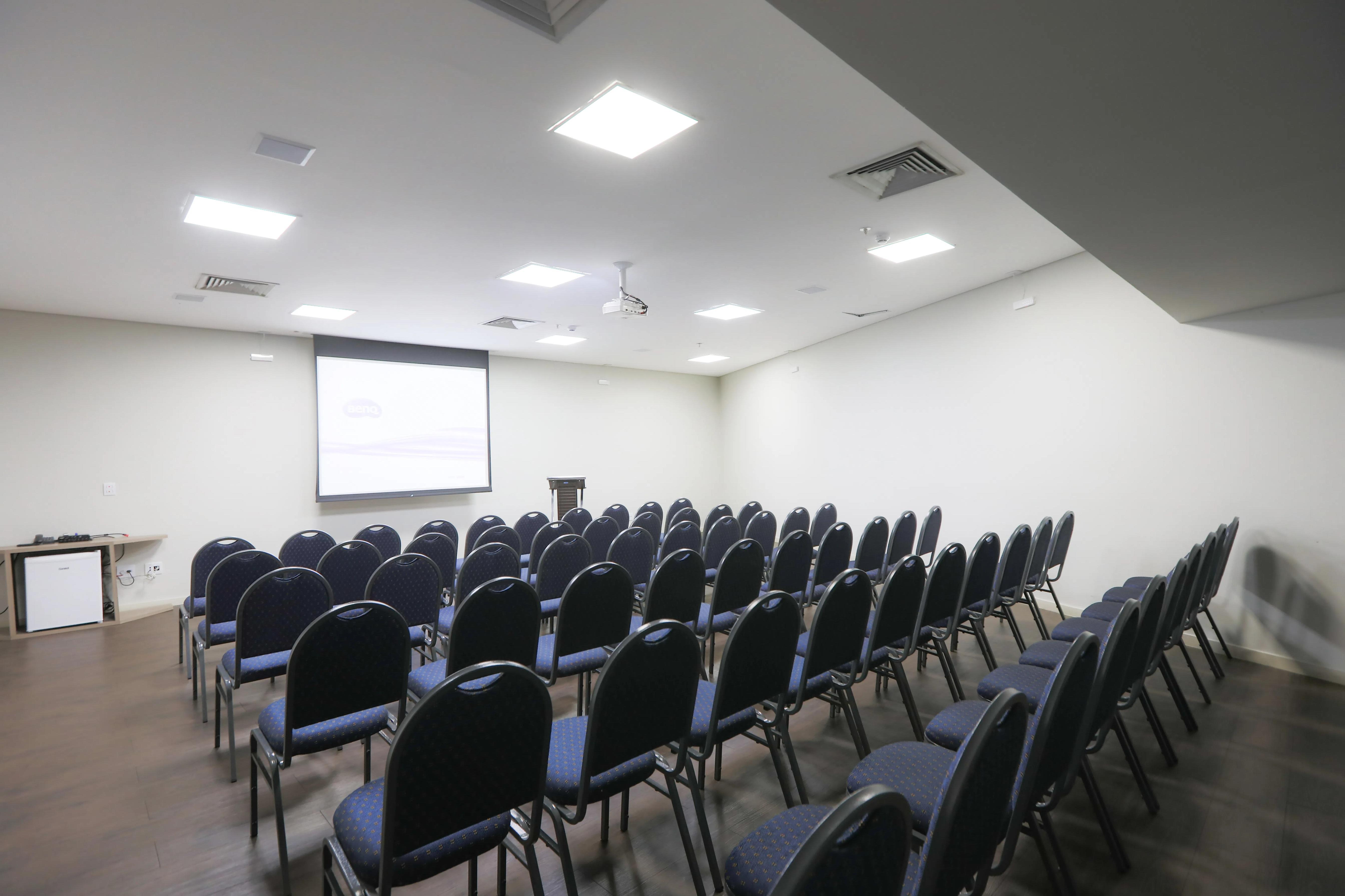 Centro de Negocios Hotel Amsterdam Montes Claros