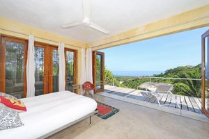 Alquiler Vacacional - 3 Bedroom, 4 Bath, 30 ft. Soaring Palapa, Spectacular Ocean Views, 40 foot pool