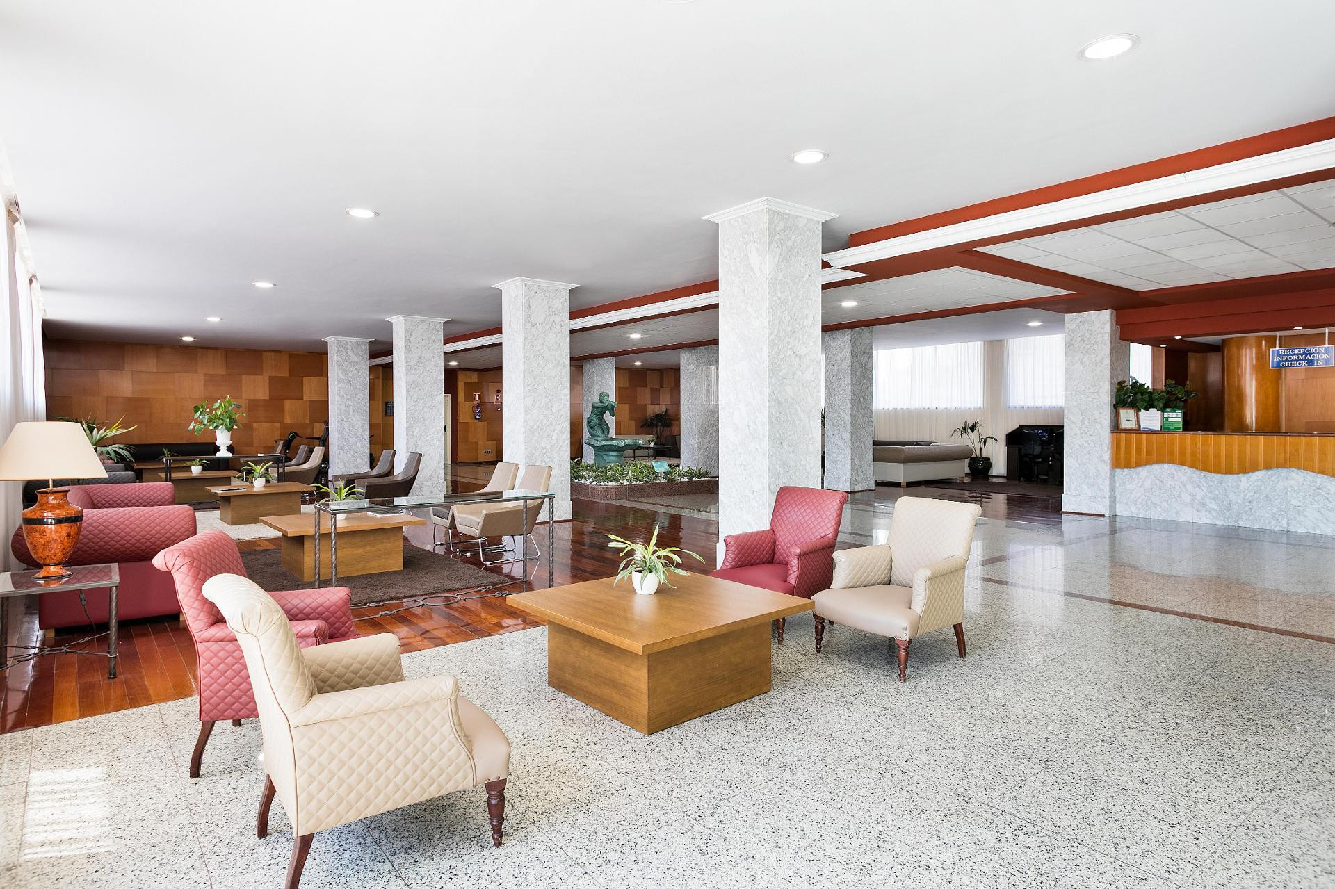 Vista Lobby Hotel Best Tritón