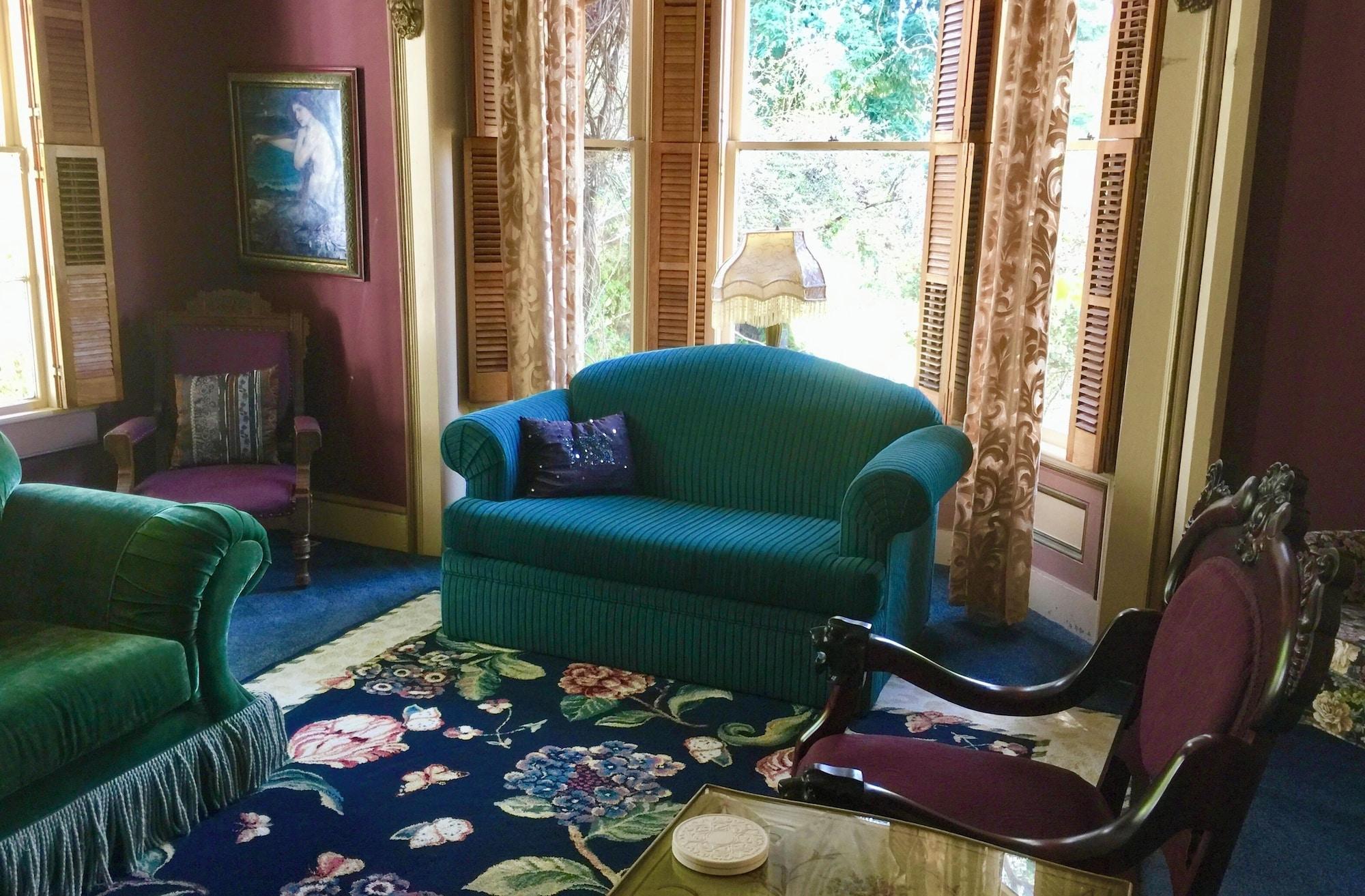 Vista Lobby Shaw House Inn