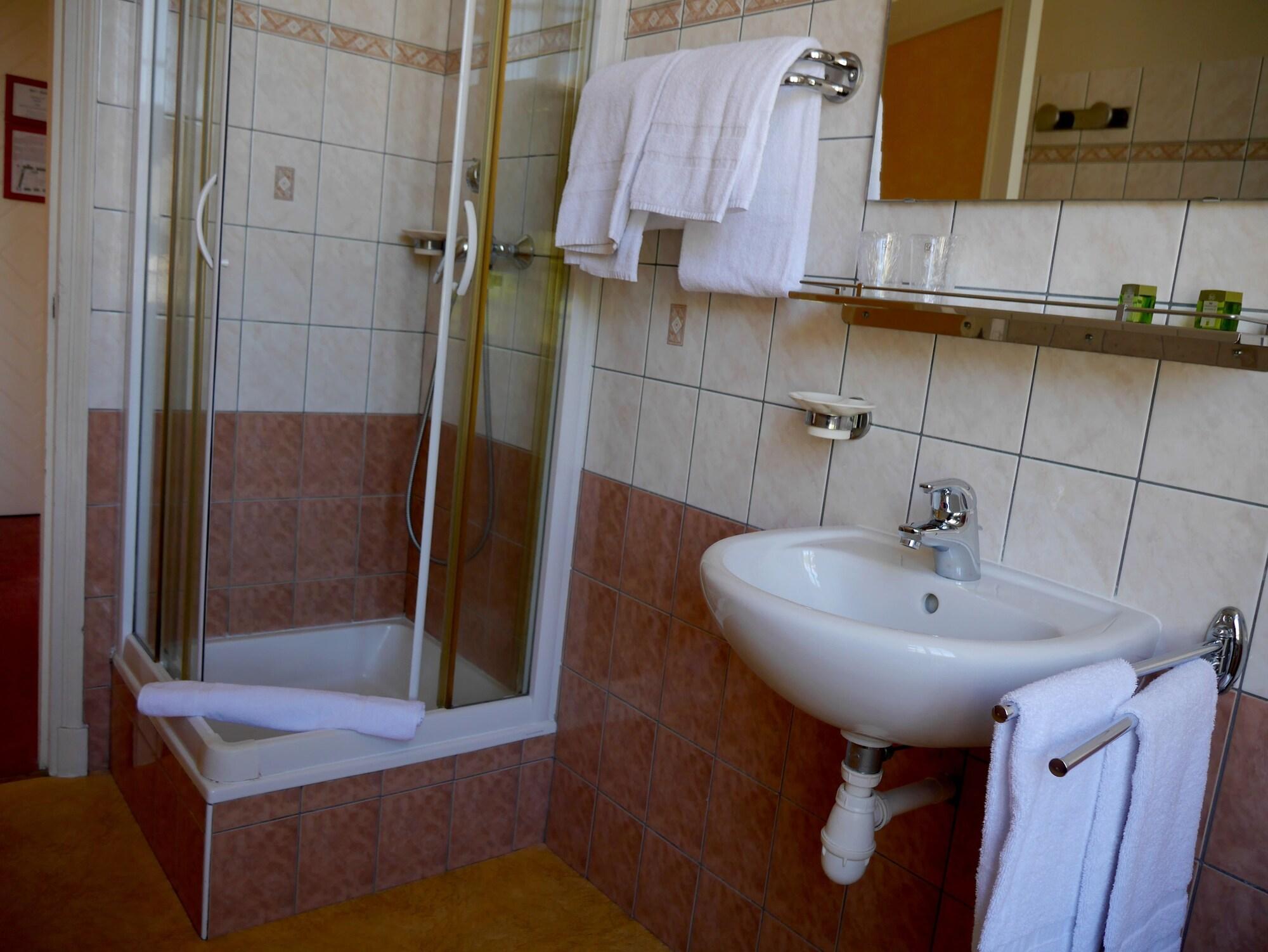 Equipamiento de Habitación Hôtel du Commerce