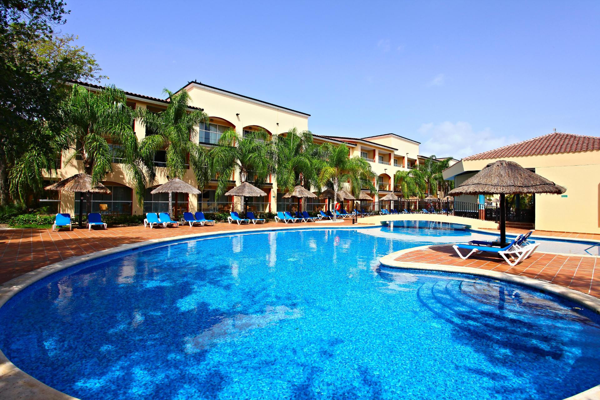 Vista Piscina Sandos Playacar All Inclusive