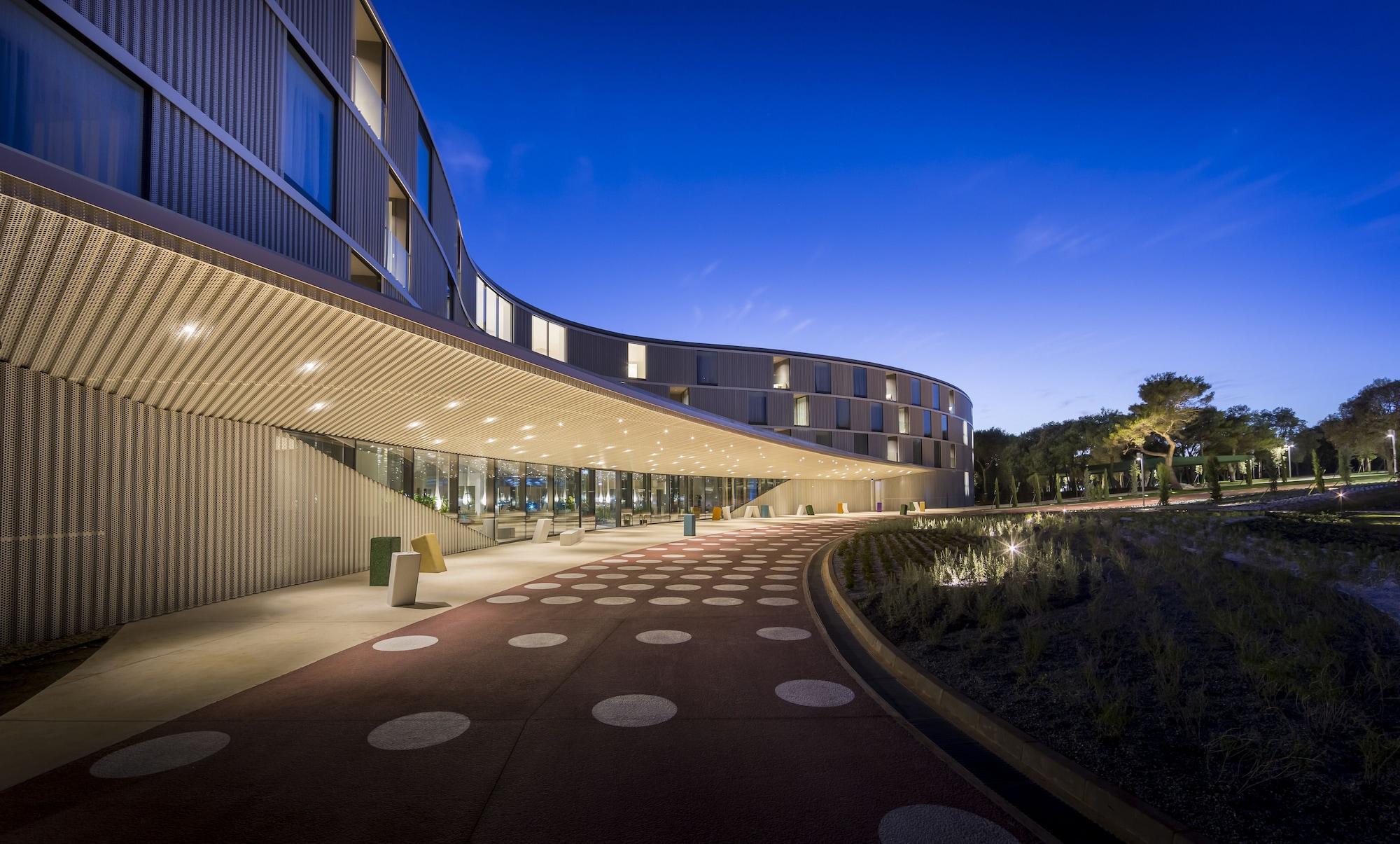 Vista Exterior Maistra Select Family Hotel Amarin