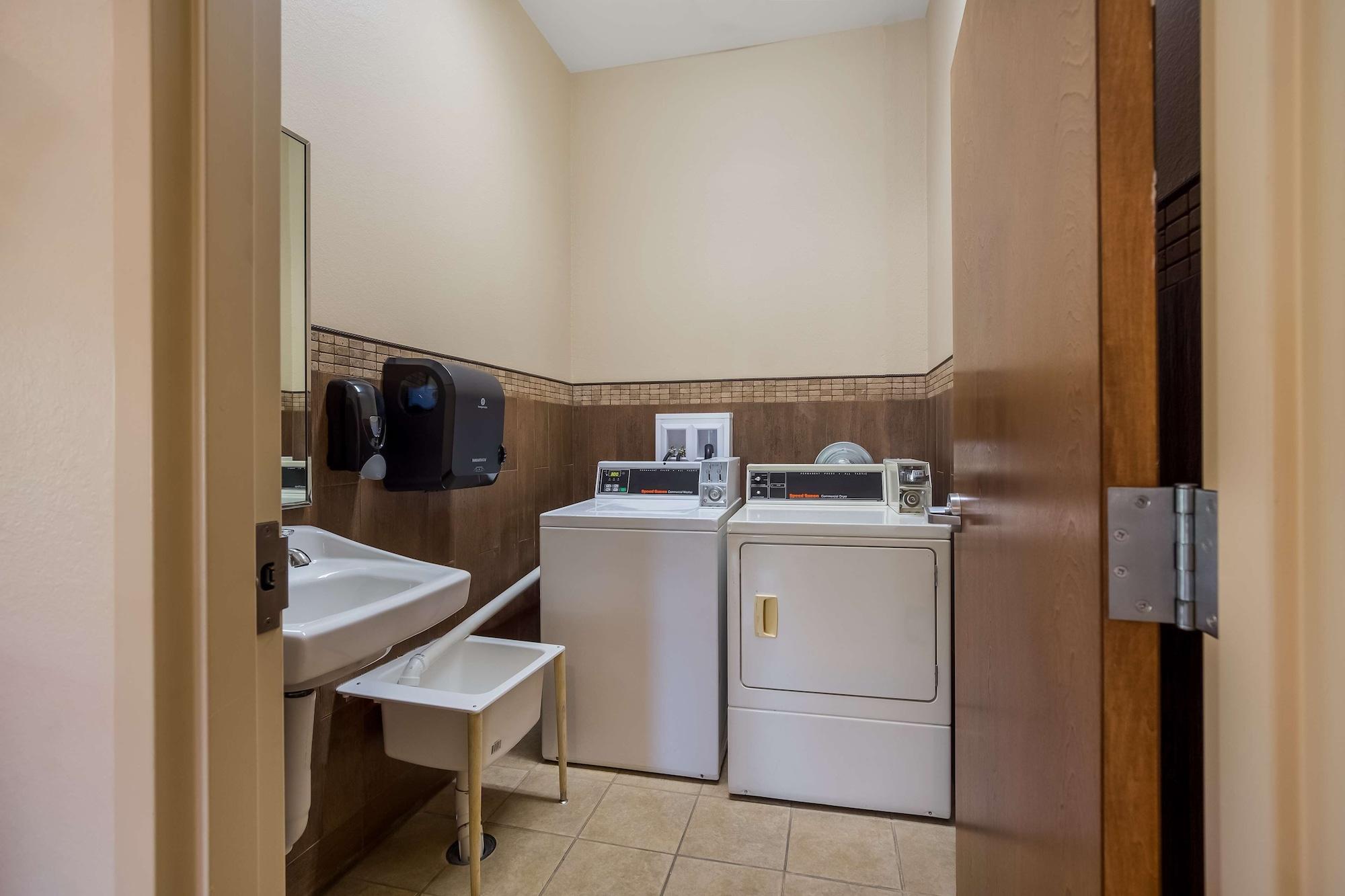 Comodidades del Alojamiento SureStay Hotel by Best Western Whittington Rend Lake