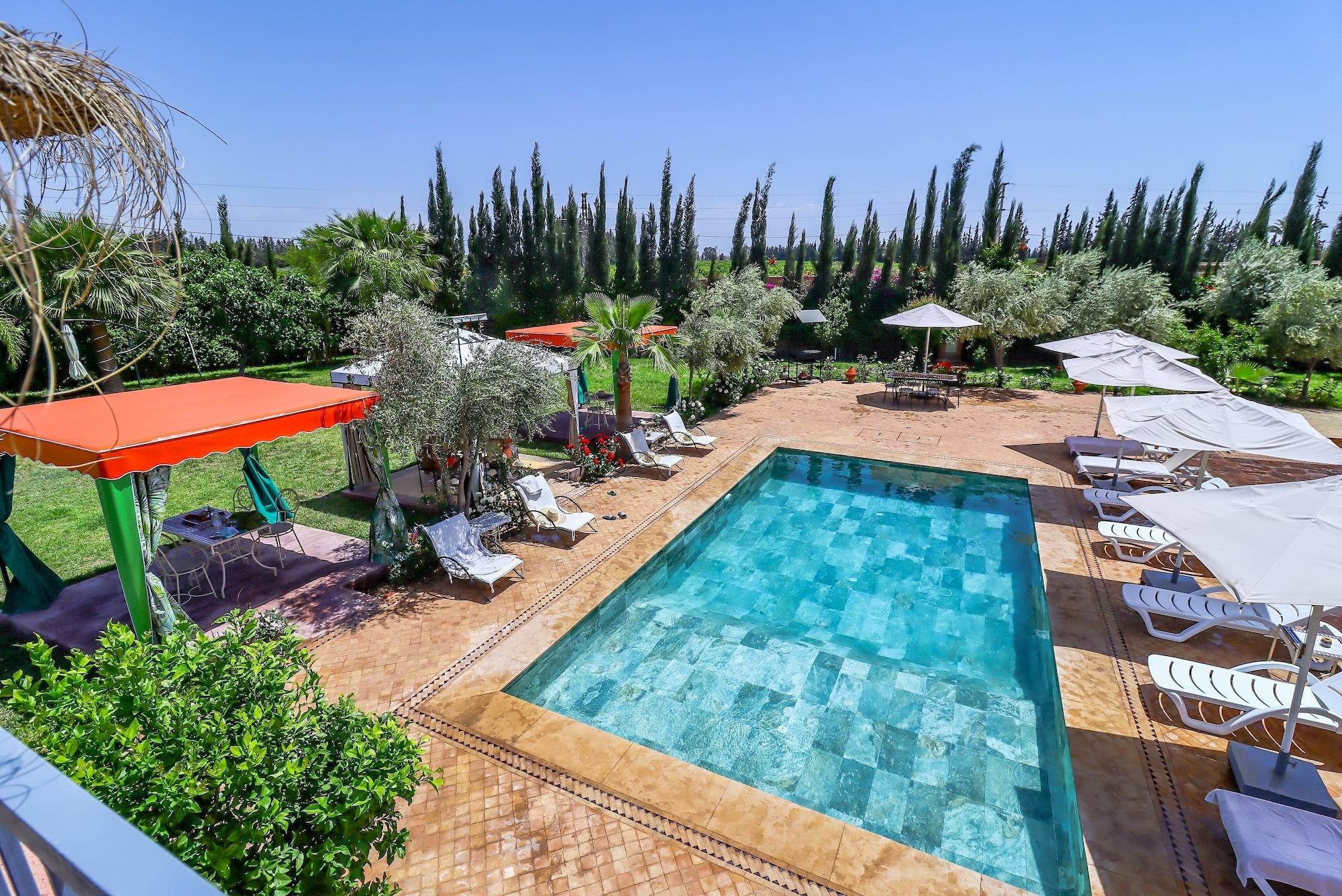 Vista Piscina Ferme d'hôte Zomorroda