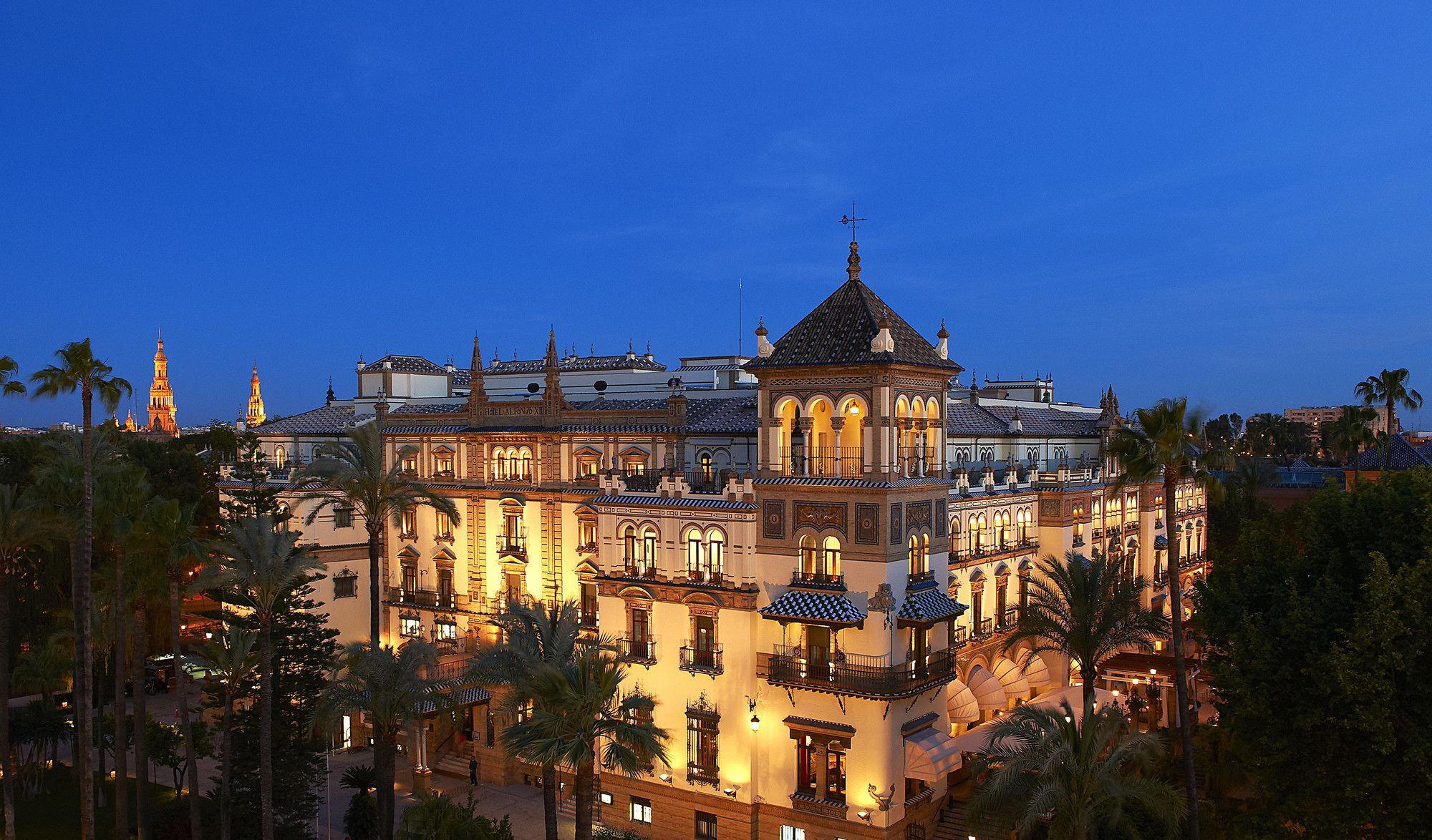 Vista da fachada Hotel Alfonso XIII, a Luxury Collection Hotel, Seville