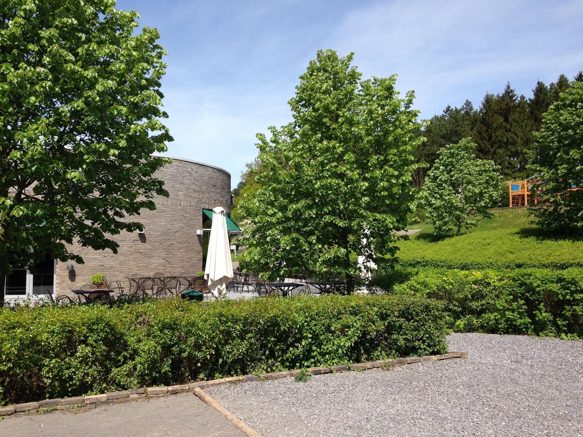 Varios Mont-des-Pins/Dennenheuvel