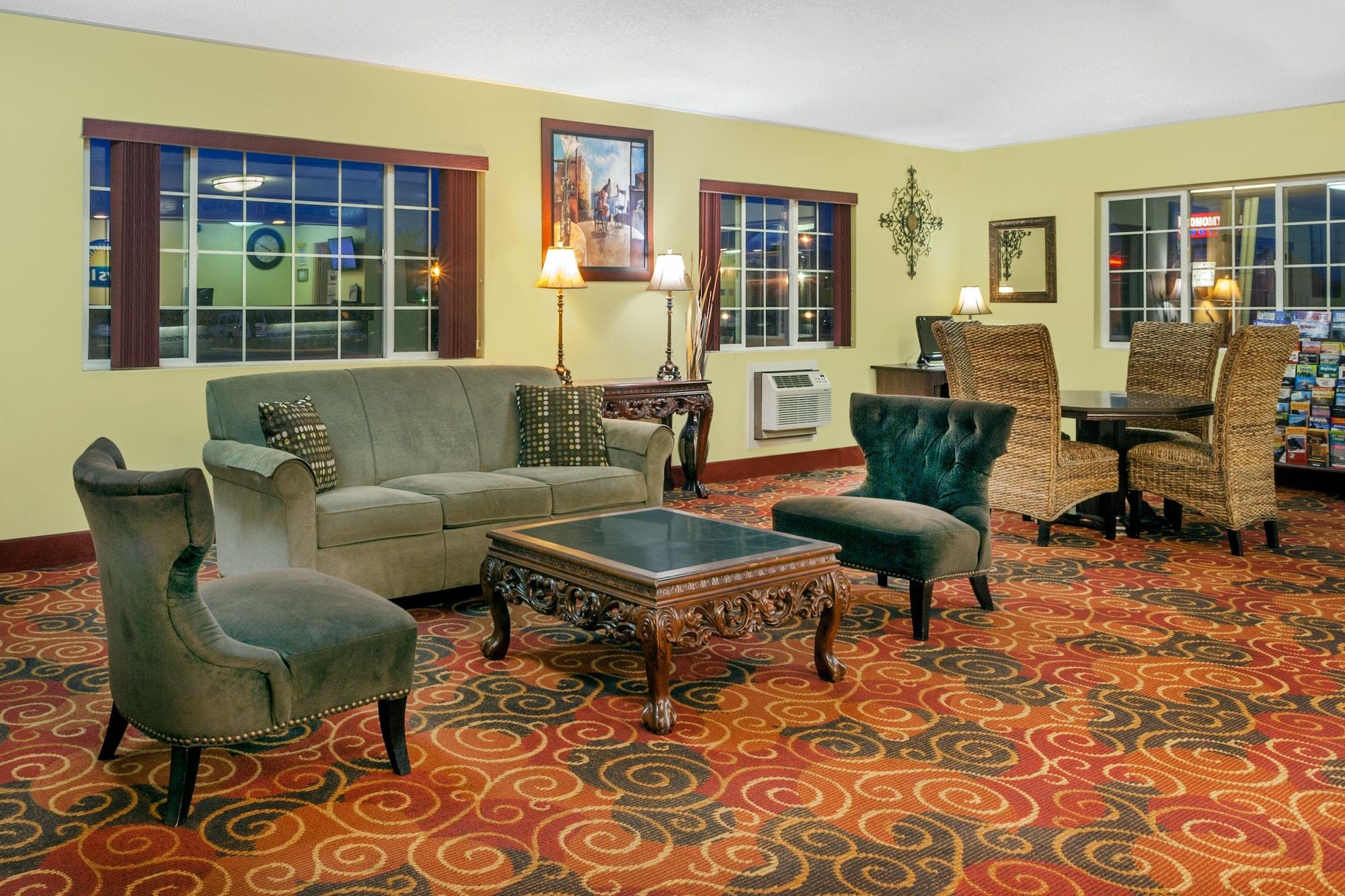 Vista Lobby Days Inn by Wyndham Yakima