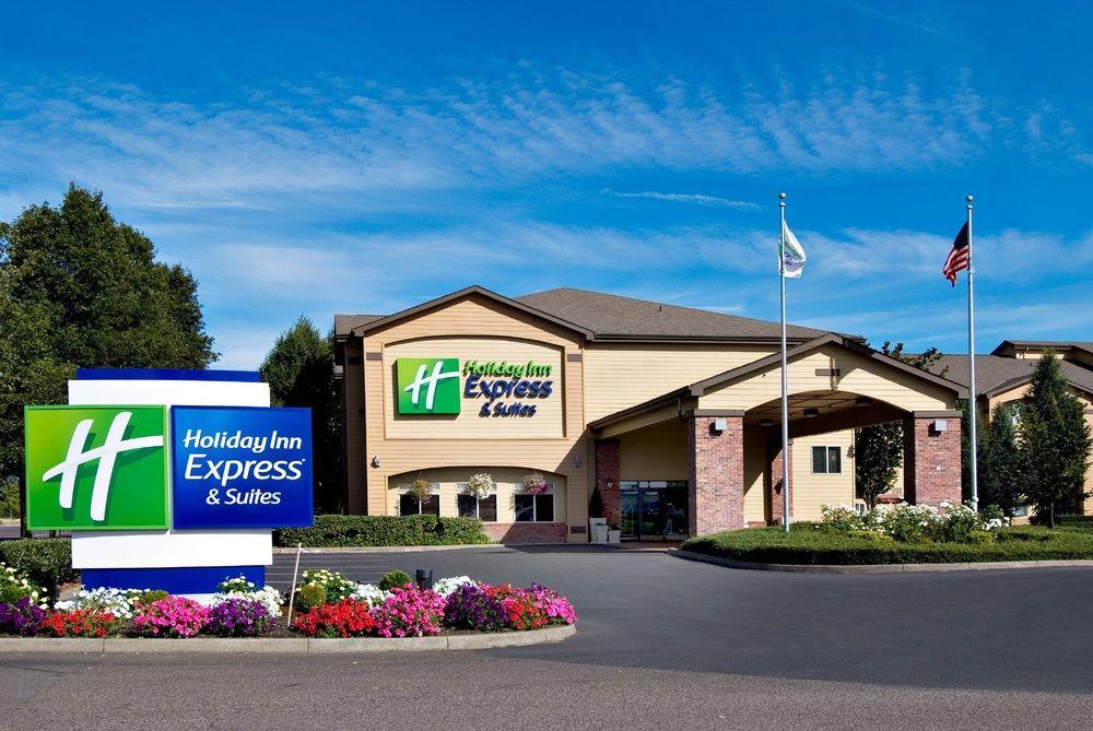 Vista da fachada Holiday Inn Express Hotel & Suites Eugene/Springfield-East