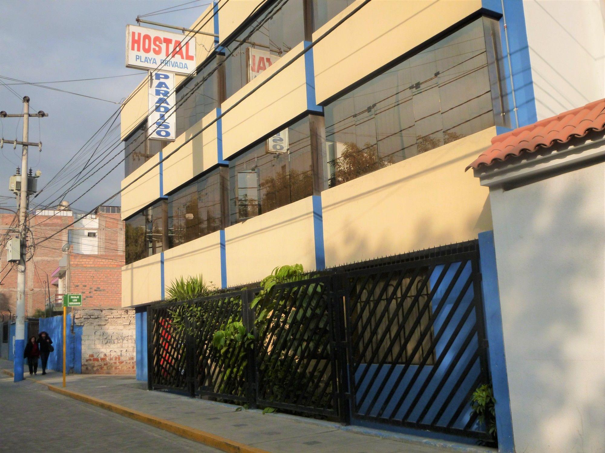 Vista Exterior Hotel Paradiso