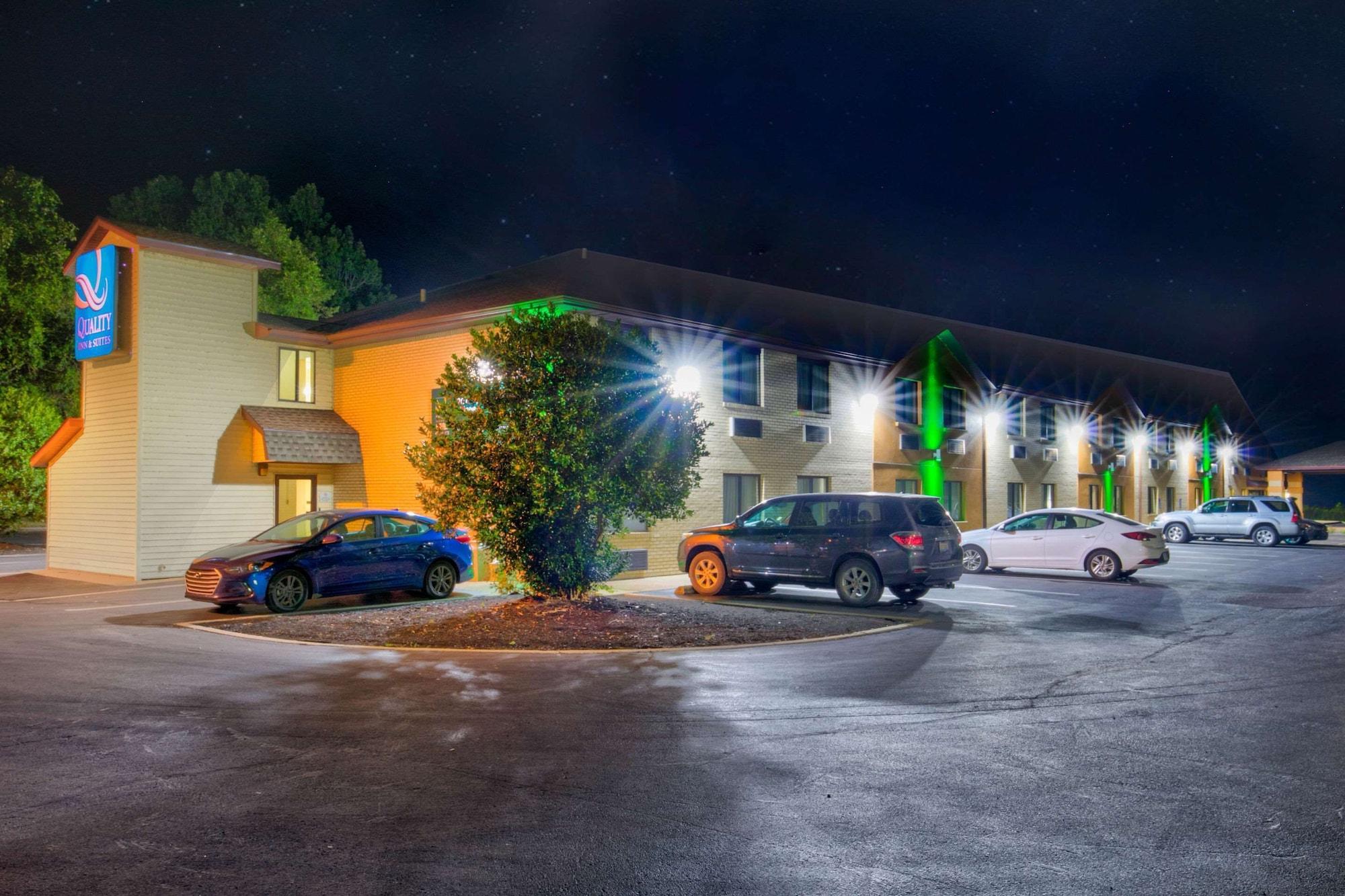 Comodidades del Alojamiento Quality Inn & Suites Metropolis I-24