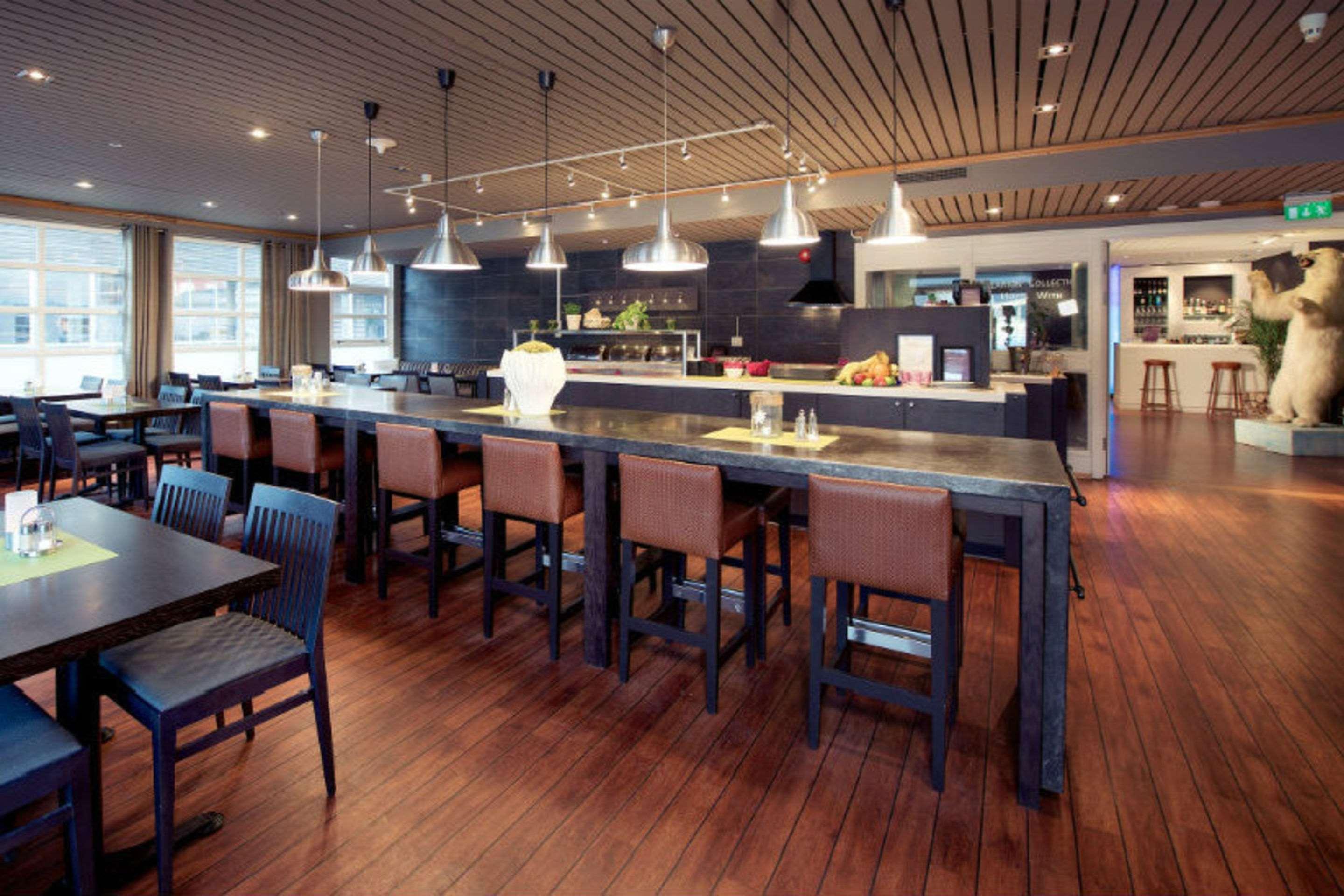 Restaurant Home Hotel With