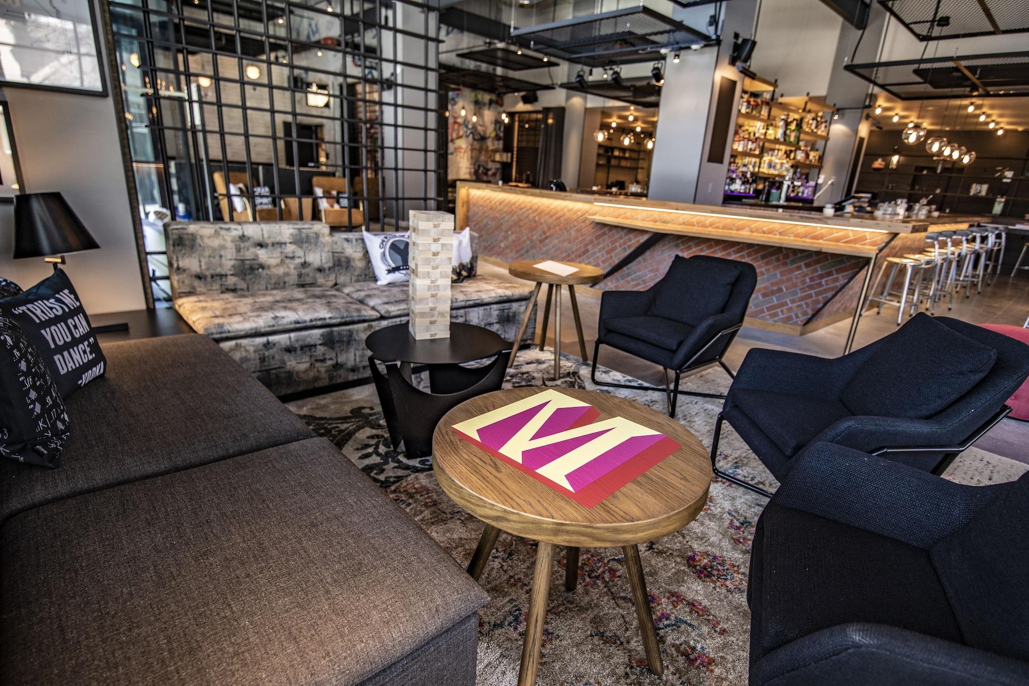 Vista Lobby Moxy Chicago Downtown