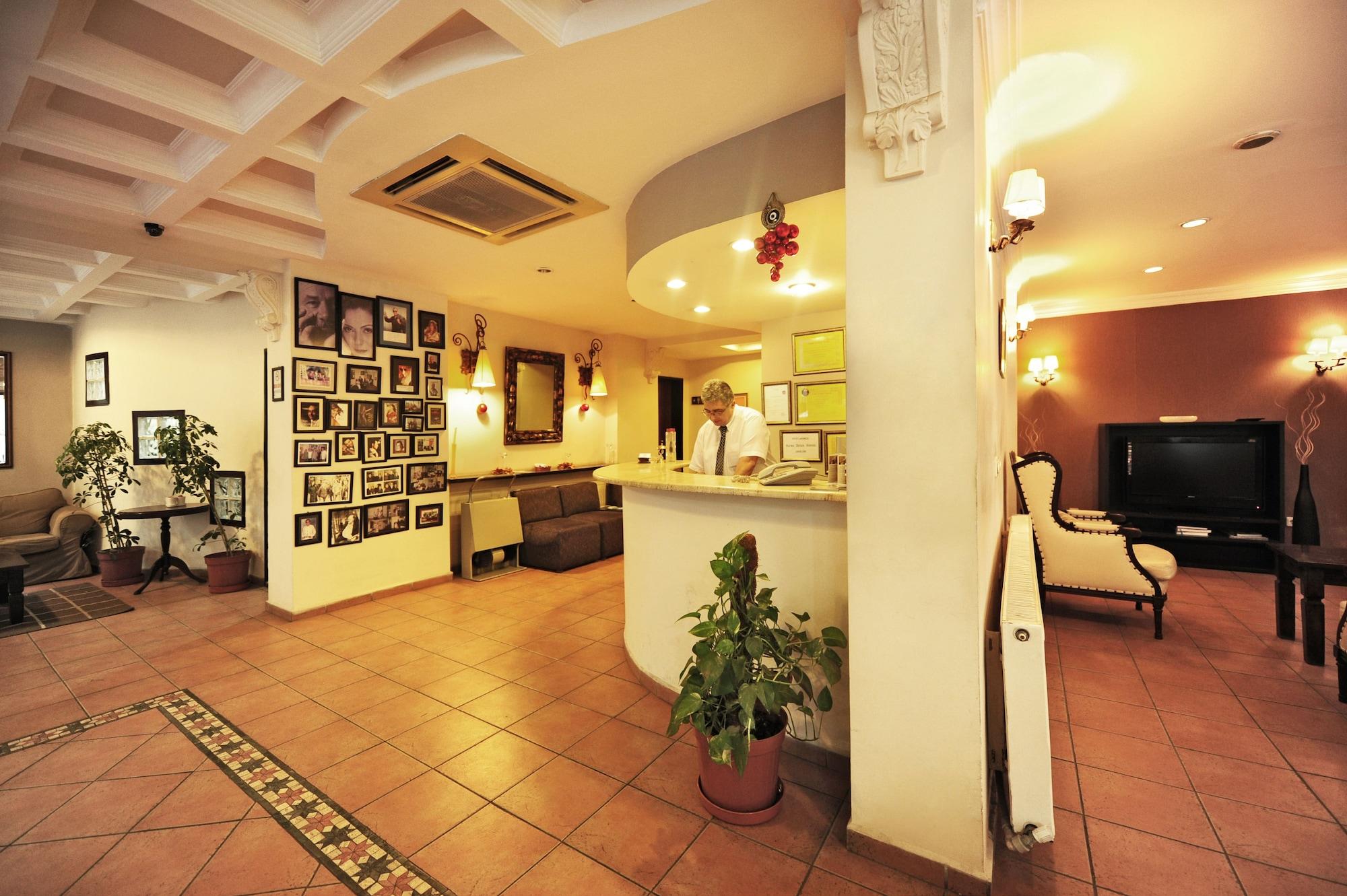 Vista Lobby Üstün Otel Alsancak
