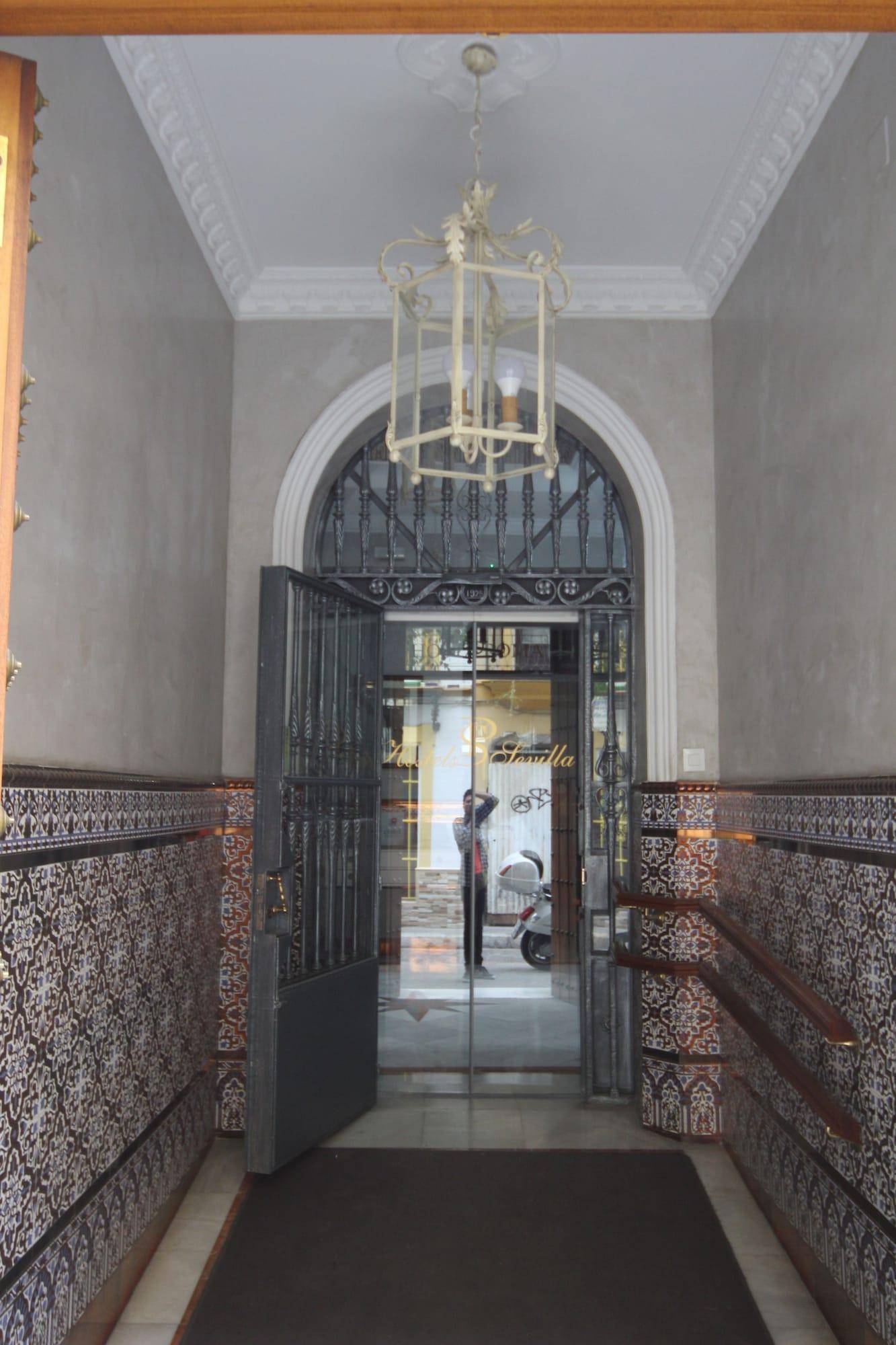 Vista Lobby Hostal Roma