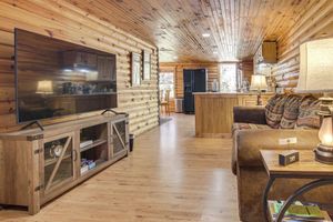 Alquiler Vacacional - Hike, Golf & Explore: Pet-friendly Apt in Etowah