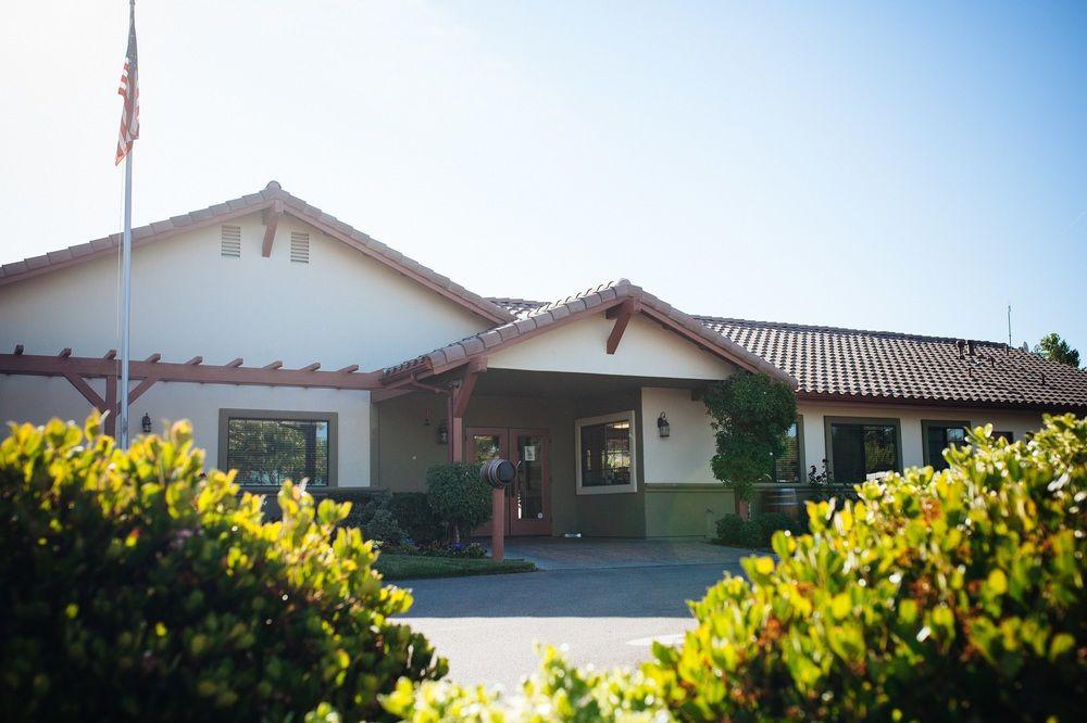 Vista Lobby Wine Country RV Resort