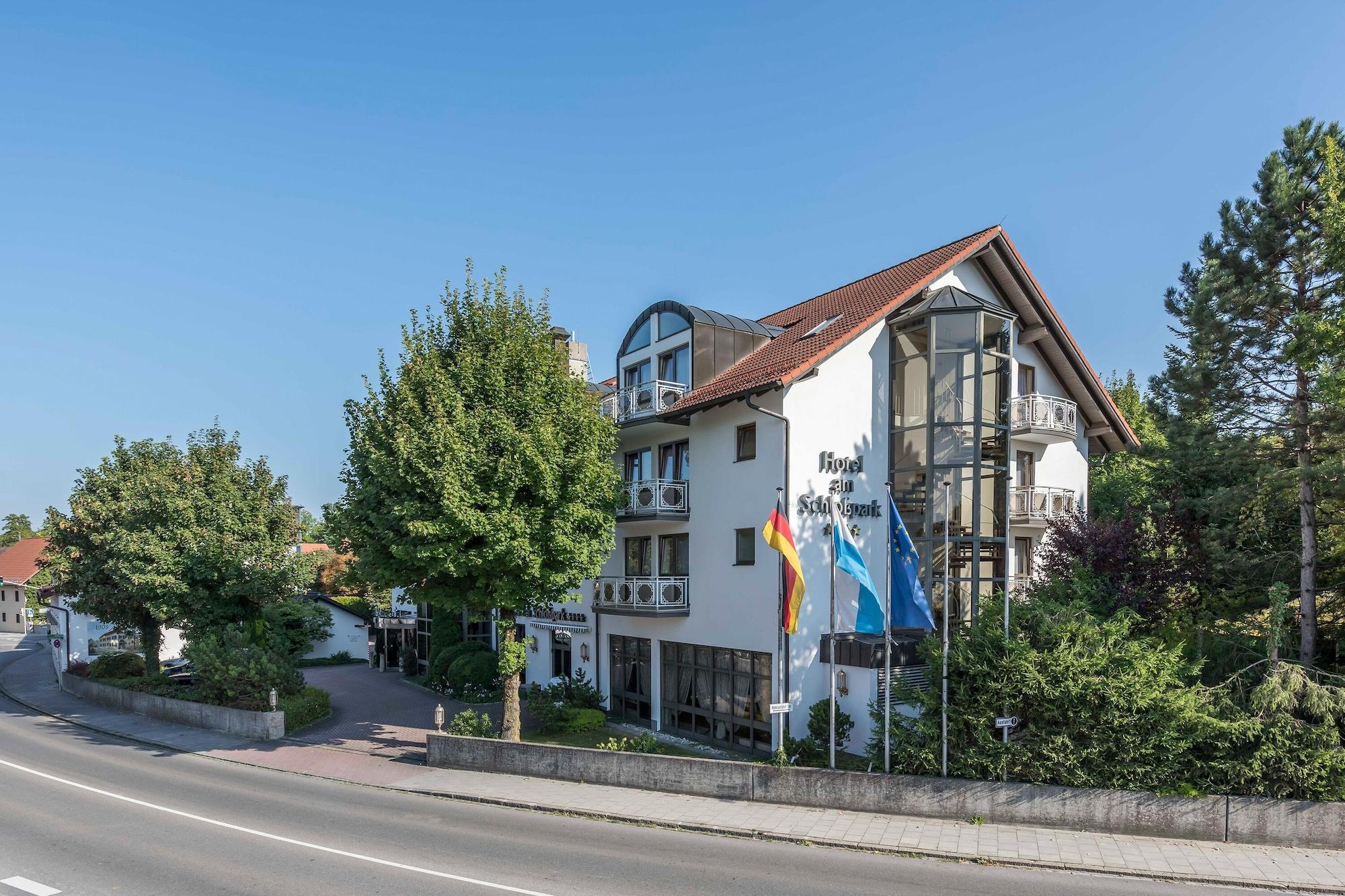 Vista Exterior Hotel am Schlosspark &  Gasthof Neuwirt