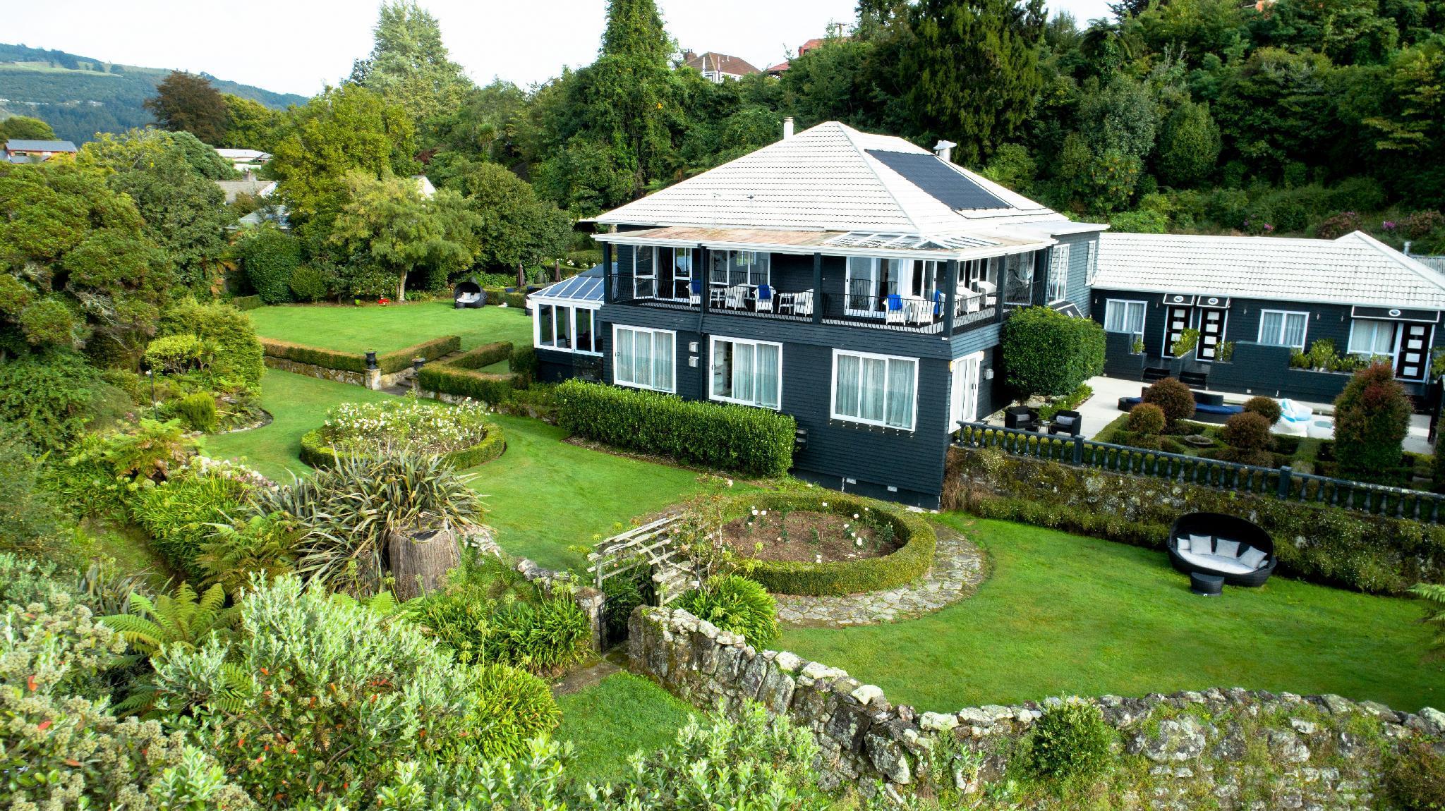 Vista Exterior Black Swan Lakeside Boutique Hotel