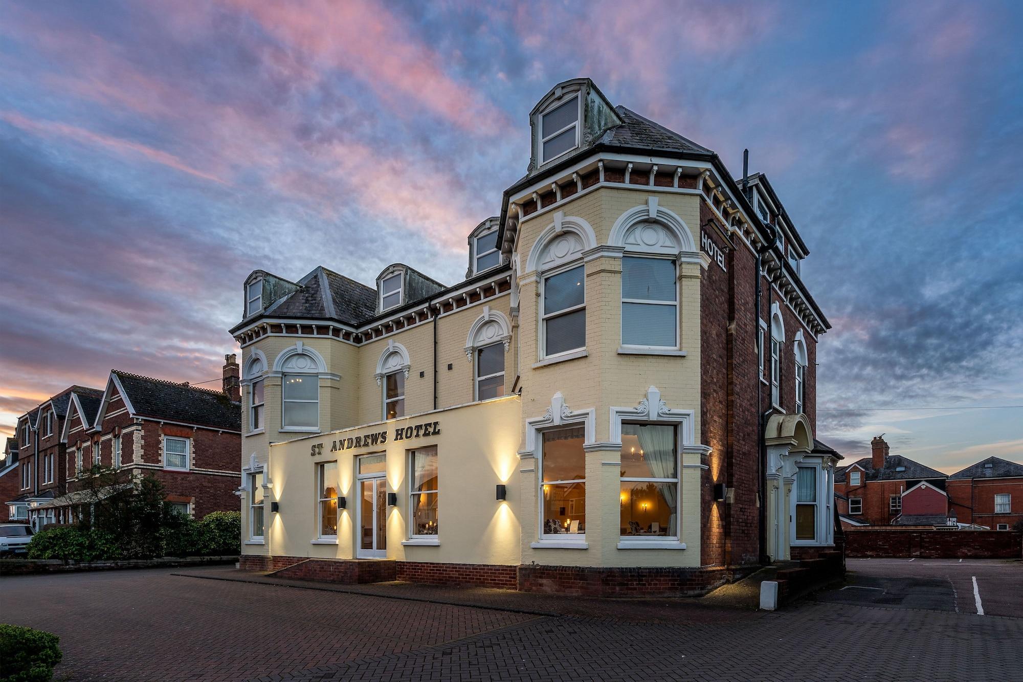 Vista Exterior St Andrews Hotel