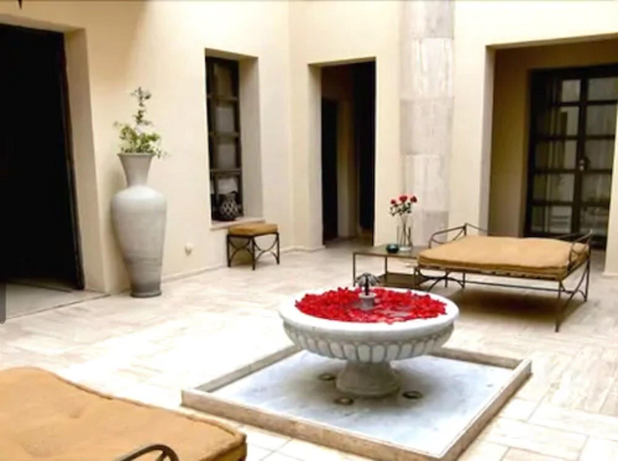 Vista Lobby Riad Joya