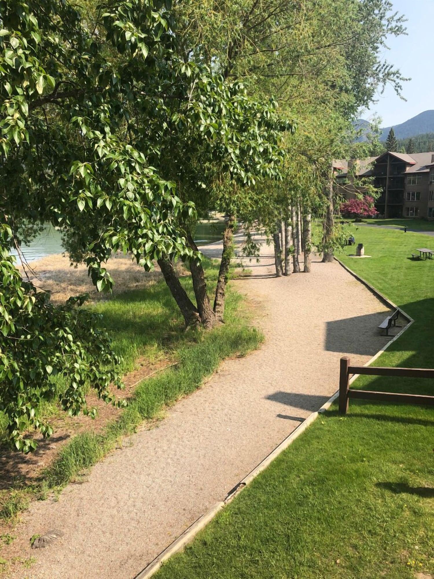 Playa Lodge at Whitefish Lake