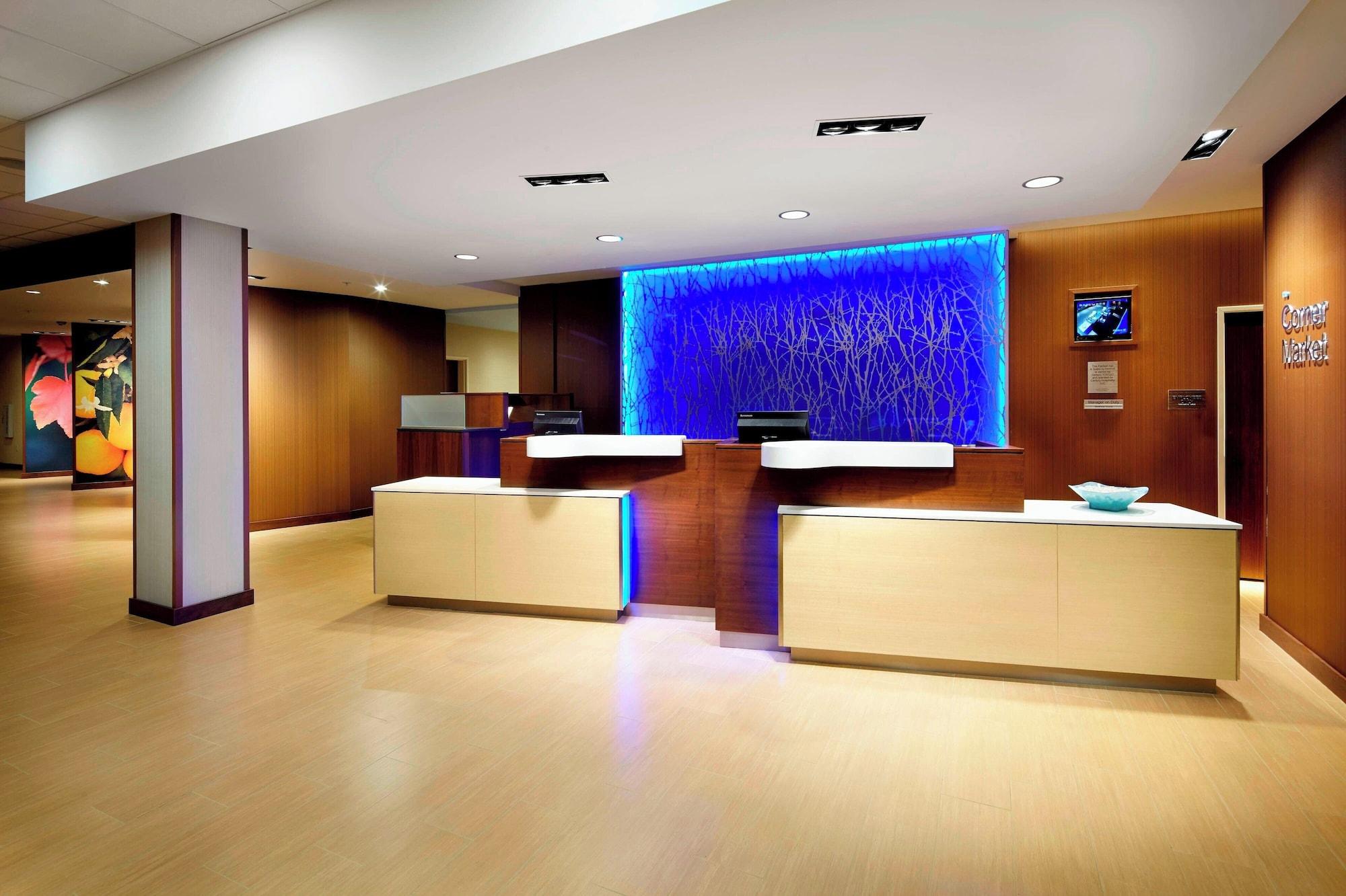Vista Lobby Fairfield by Marriott Inn & Suites Wheeling at The Highlands