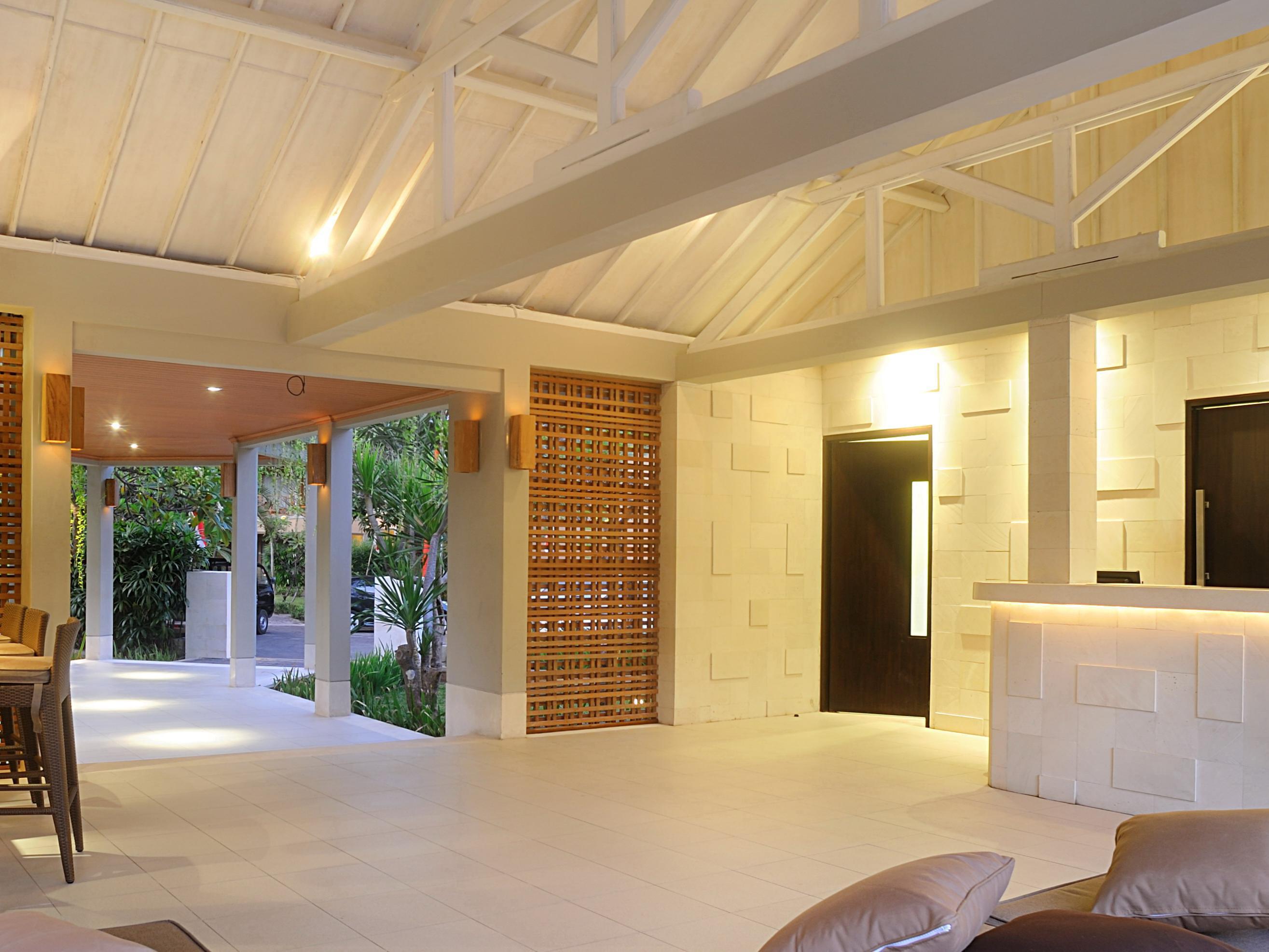 Vista Lobby Dewi Sri Hotel