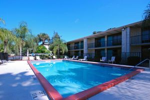 Alojamiento - Quality Inn & Suites Orlando Airport