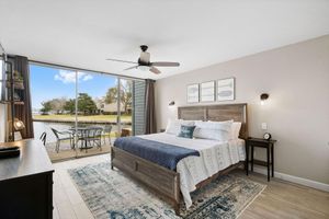 Alquiler Vacacional - Beautiful lake views at Lake Conroe Lakeside Retreat- 1st Floor