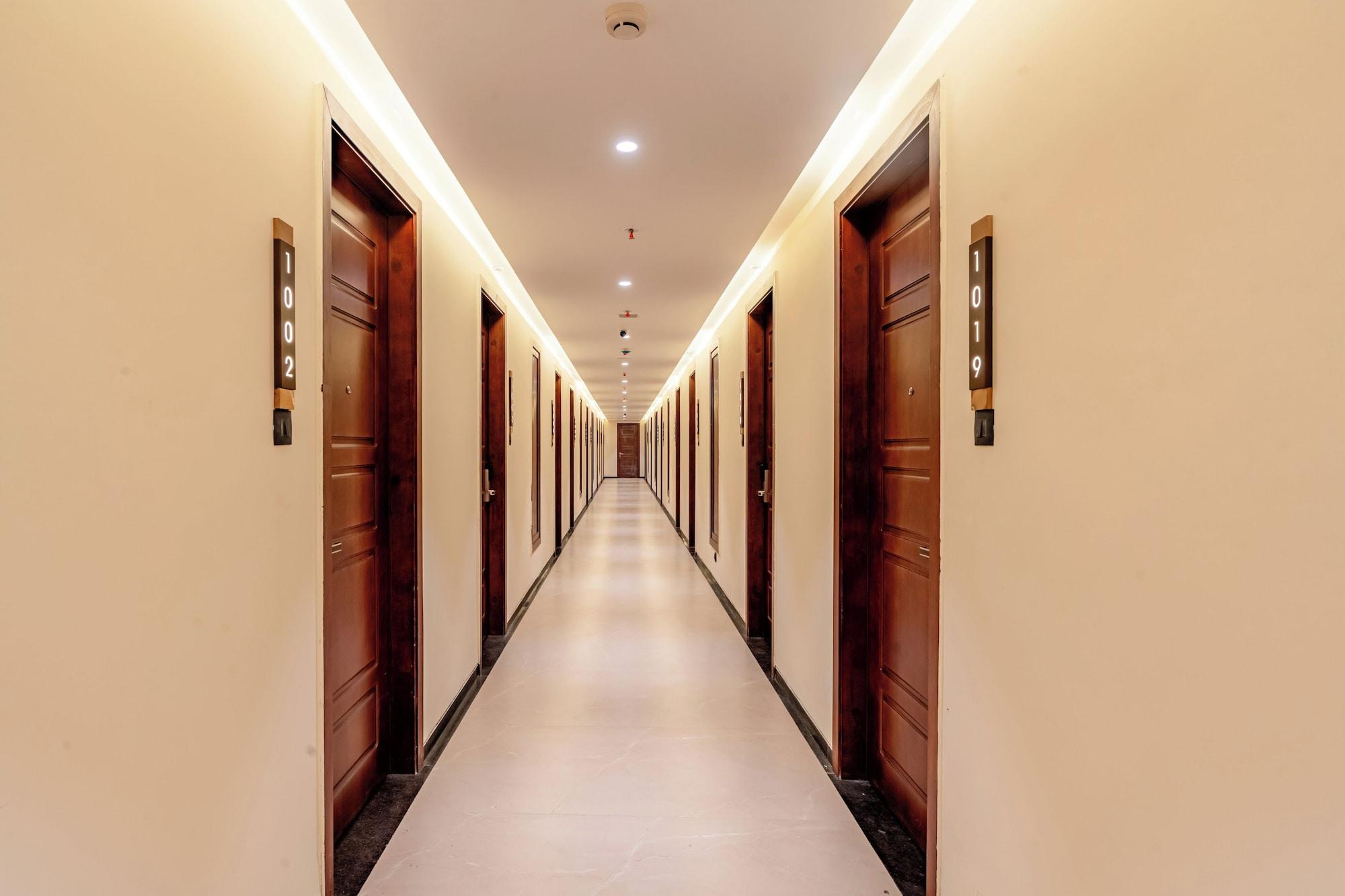 Vista Lobby Playotel Premier Ujjain