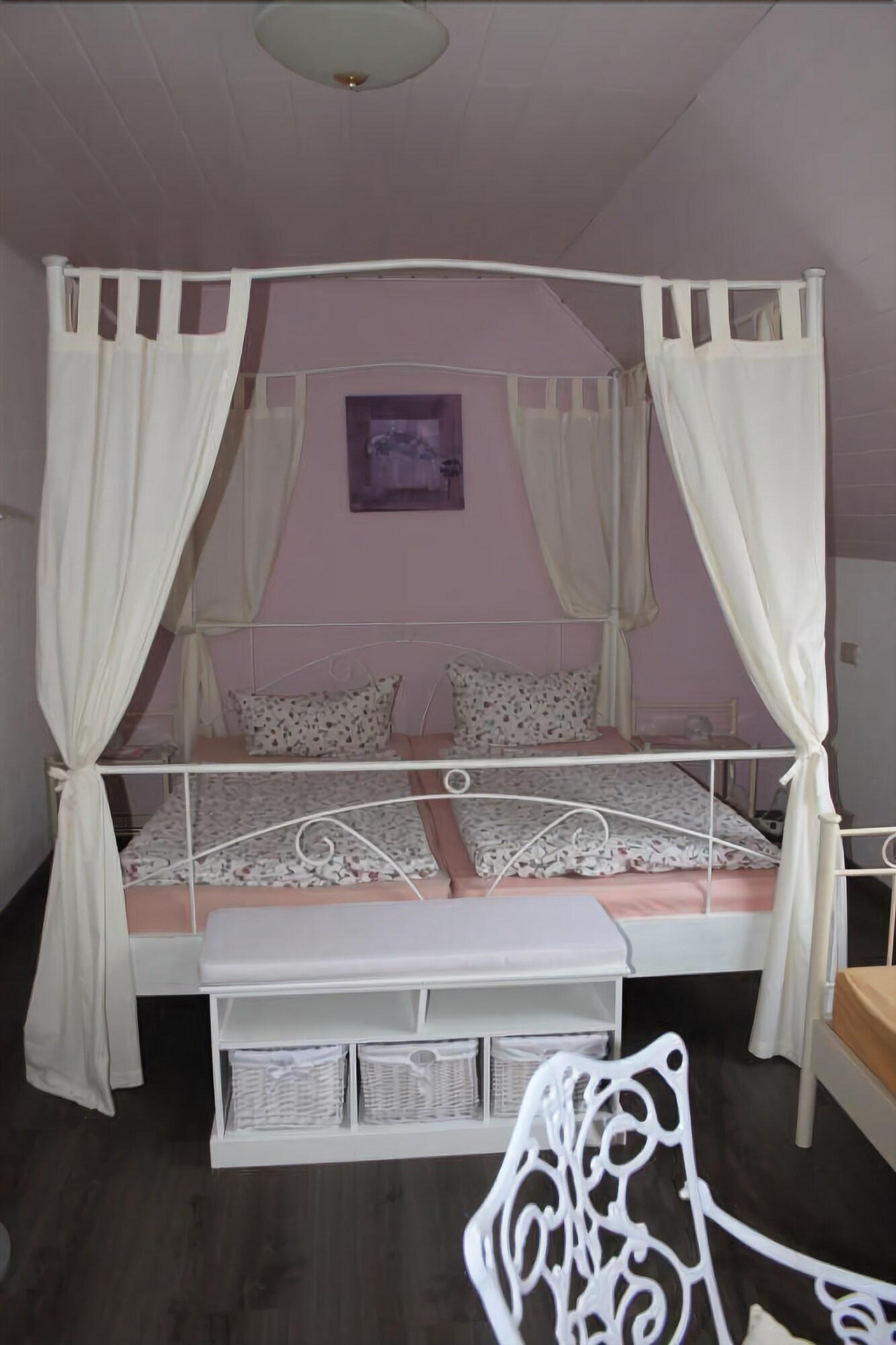 Varios Hotel Krone Kappel