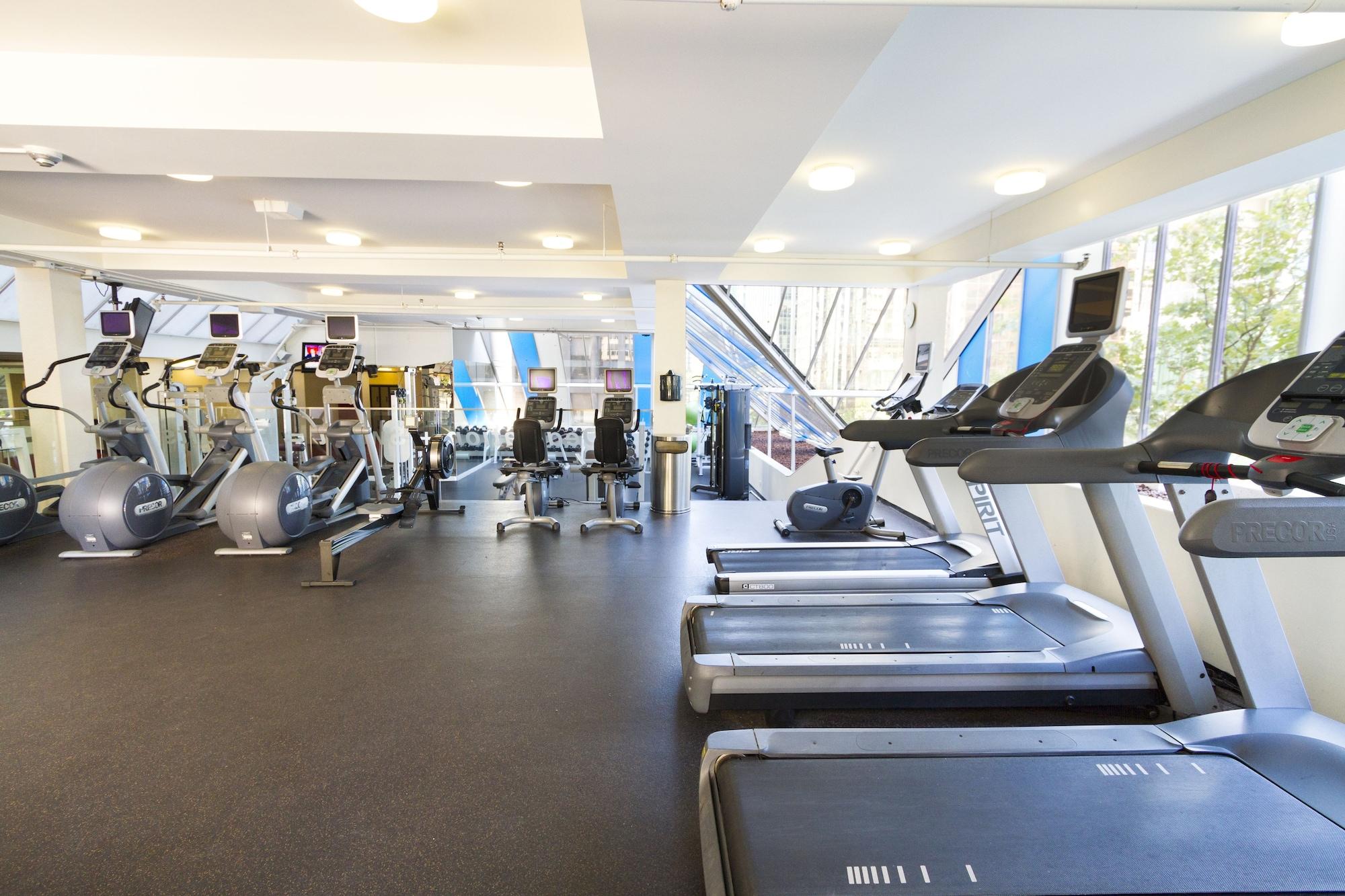 Gimnasio Pinnacle Hotel Harbourfront