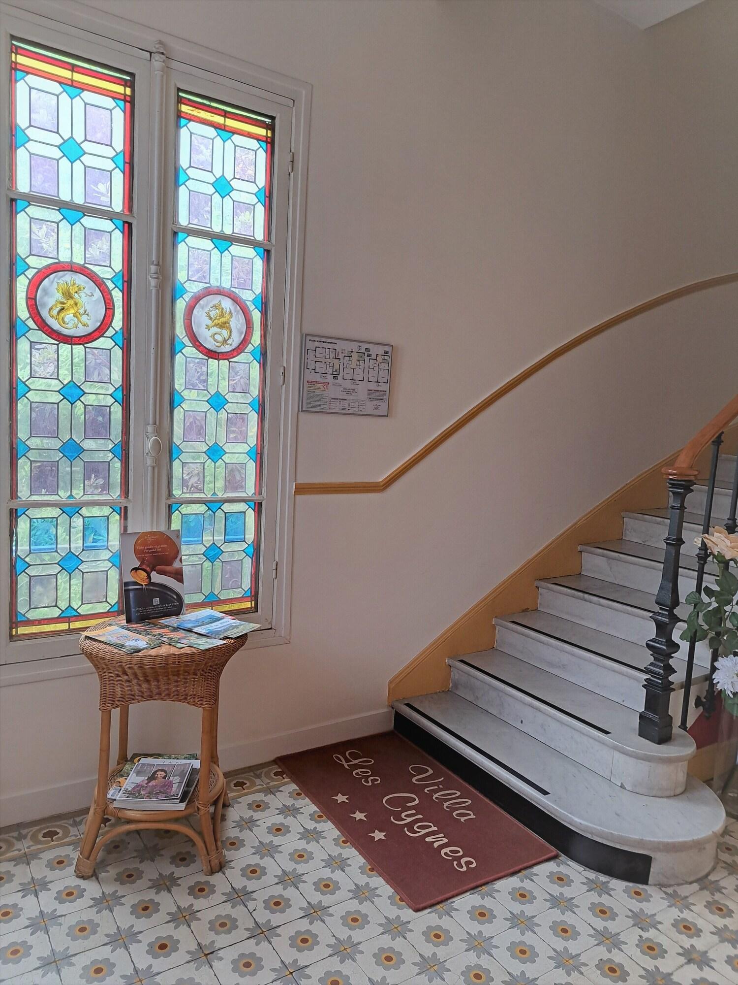 Varios Villa Les Cygnes