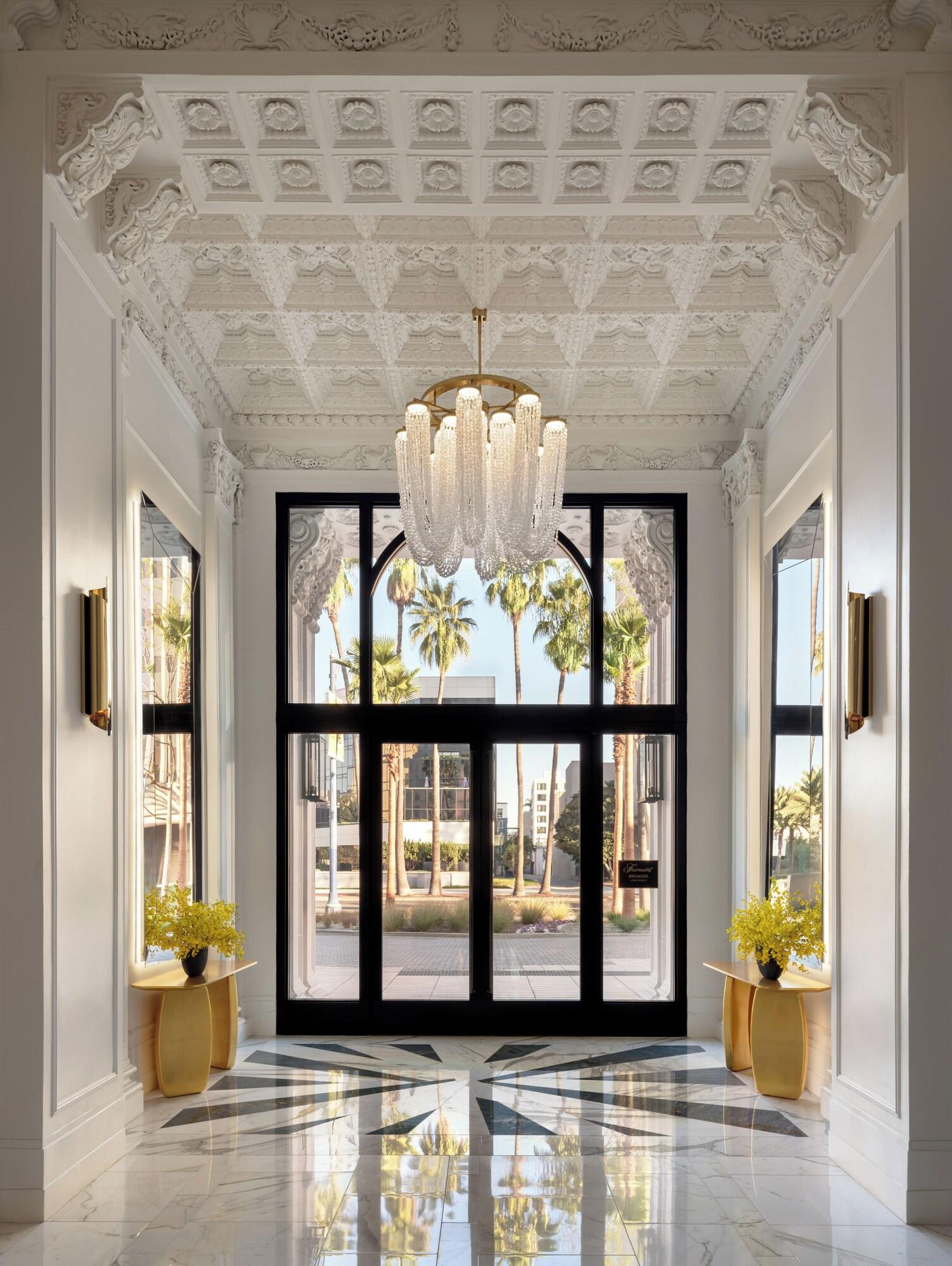 Vista Lobby Fairmont Breakers Long Beach