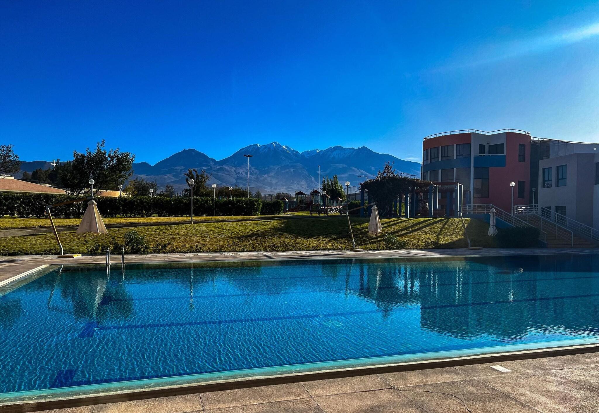 Vista Piscina DM Hoteles Arequipa