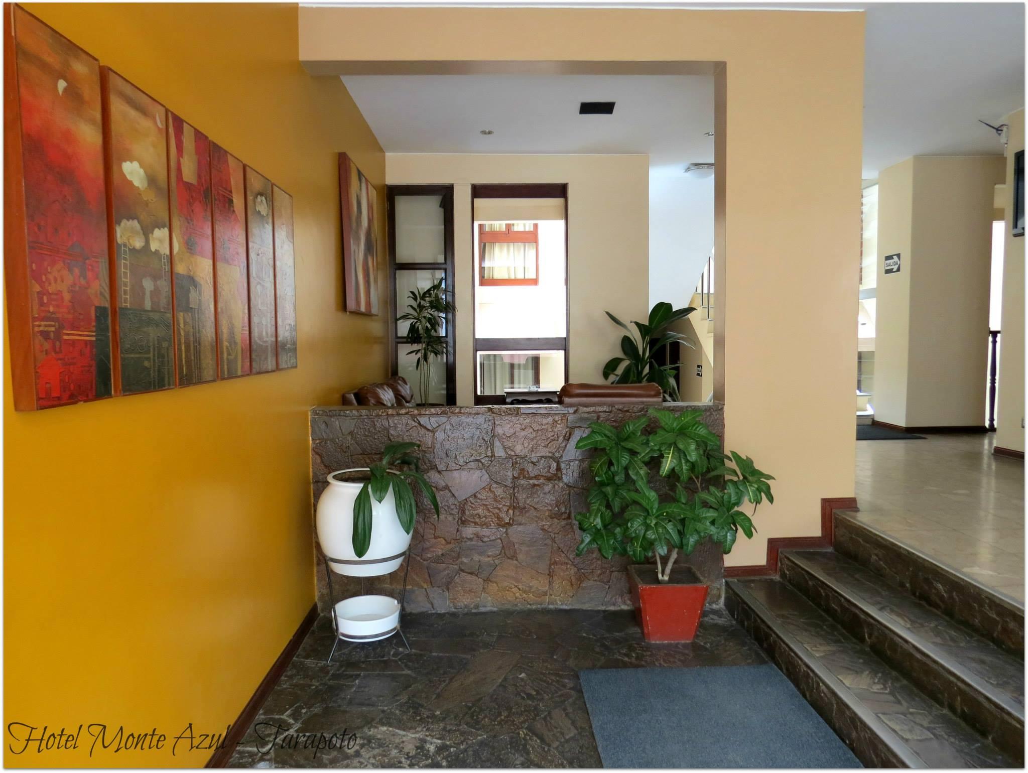 Vista Lobby Hotel Monte Azul