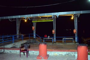 Alojamiento - Guruge King's Island Resort