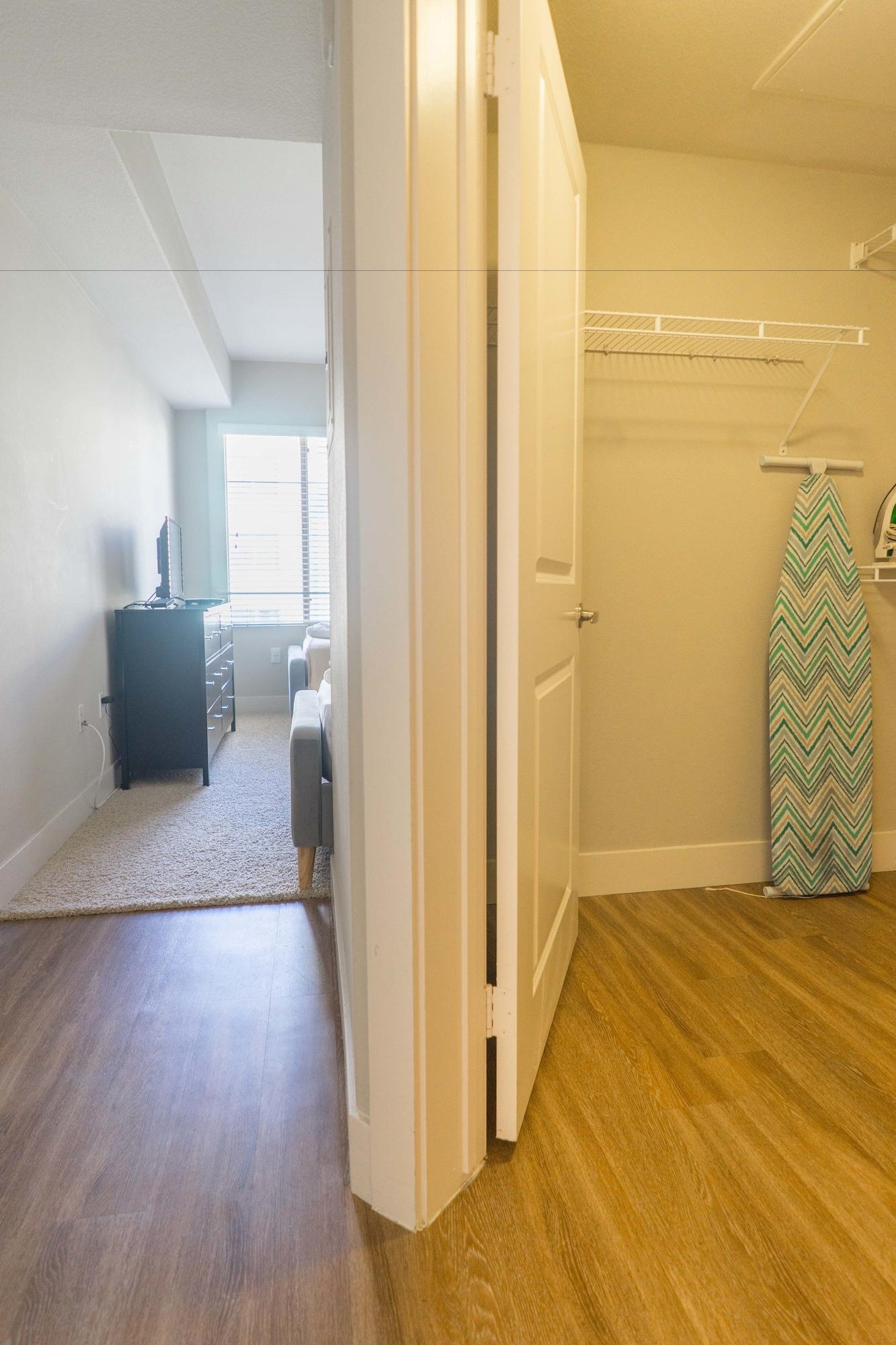 Set de Habitación Glendon Apartments