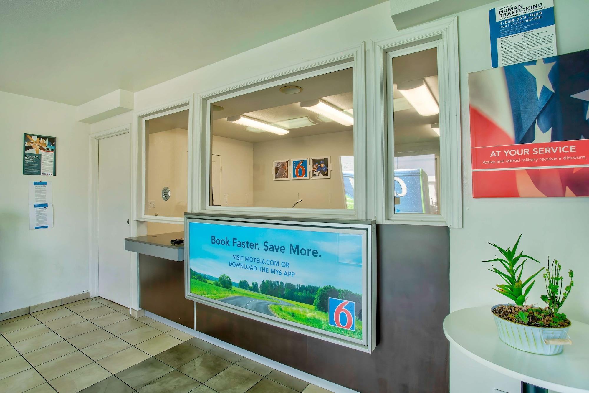 Vista Lobby Motel 6 Richland, WA - Kennewick