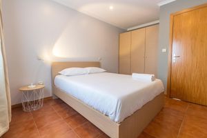Departamentos - House and People - Rua da Taxa