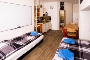 Alquiler Vacacional - School Apartment by metro stop Vyšehrad